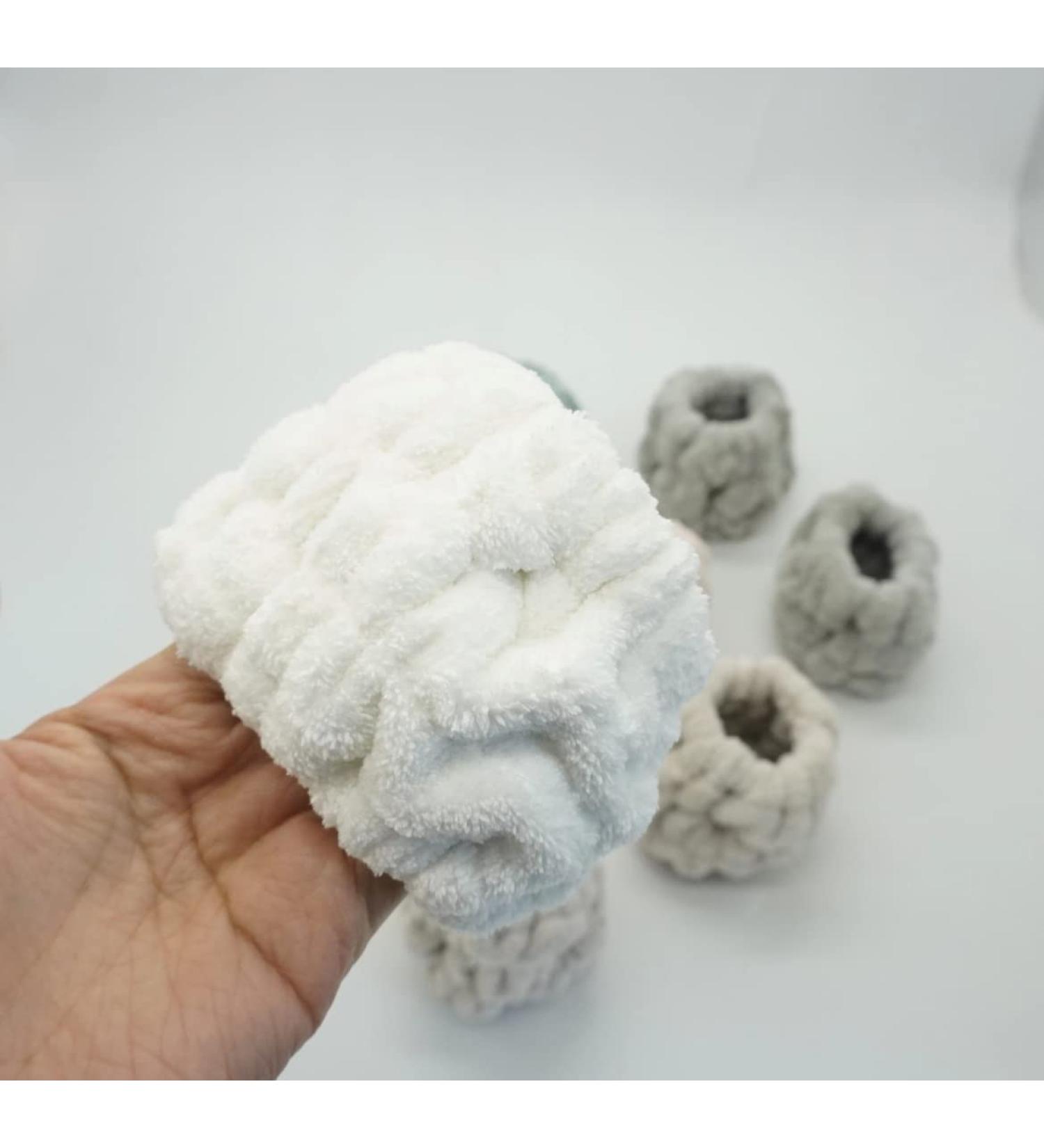 4 Piece Wrist Scrunchies for washing face - Absorbent Wristband (white)