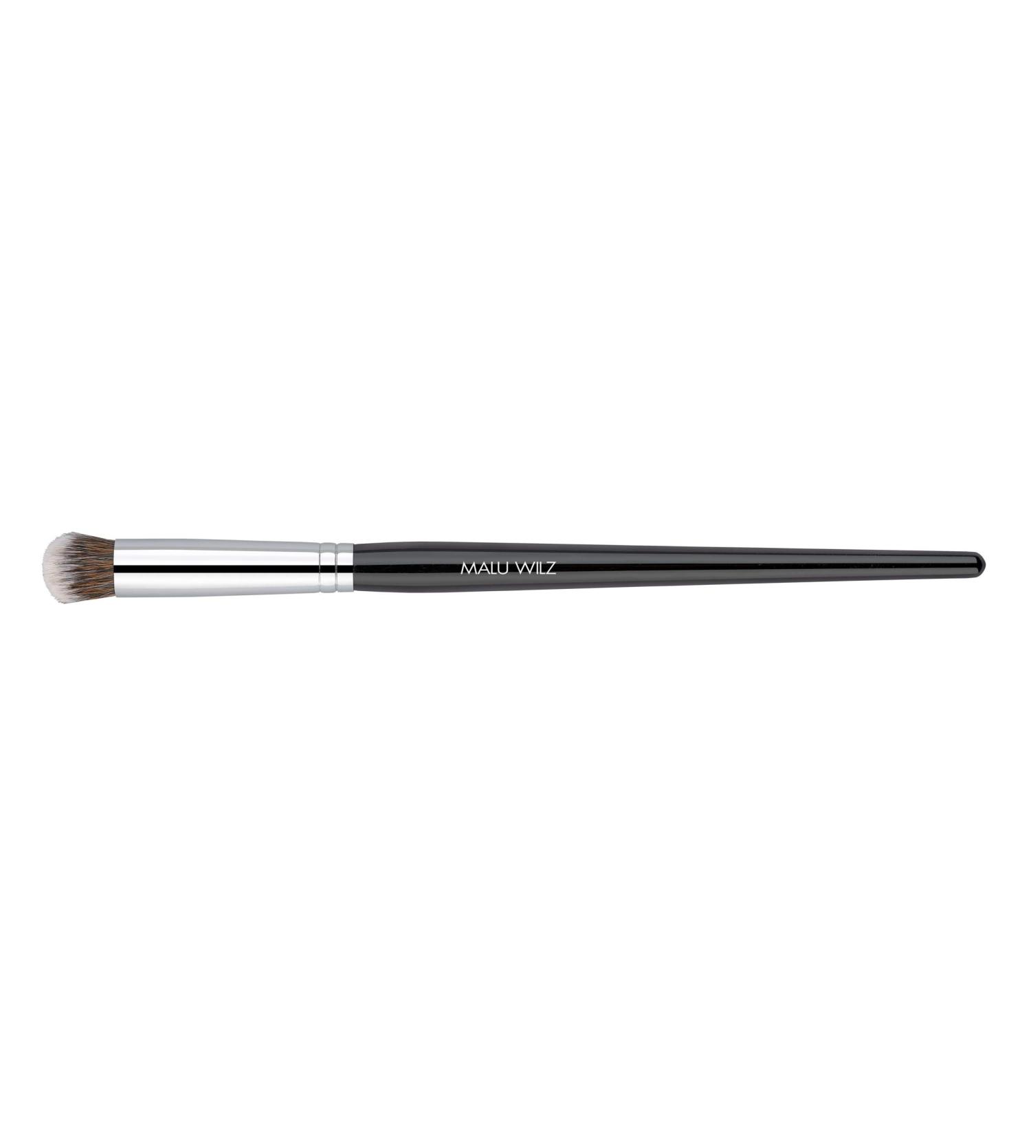 Malu Wilz Concealer Brush I Concealer Brush for the Eye Parties I Make Up Brush Contouring Brush to blending concealers against dark circles
