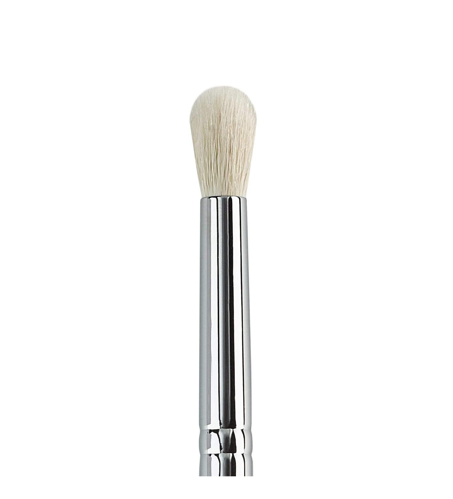 IBRA Makeup No. 104 Eyeshadow Brush - Premium Quality International Shipping Available - Buy Online on GoSupps.com