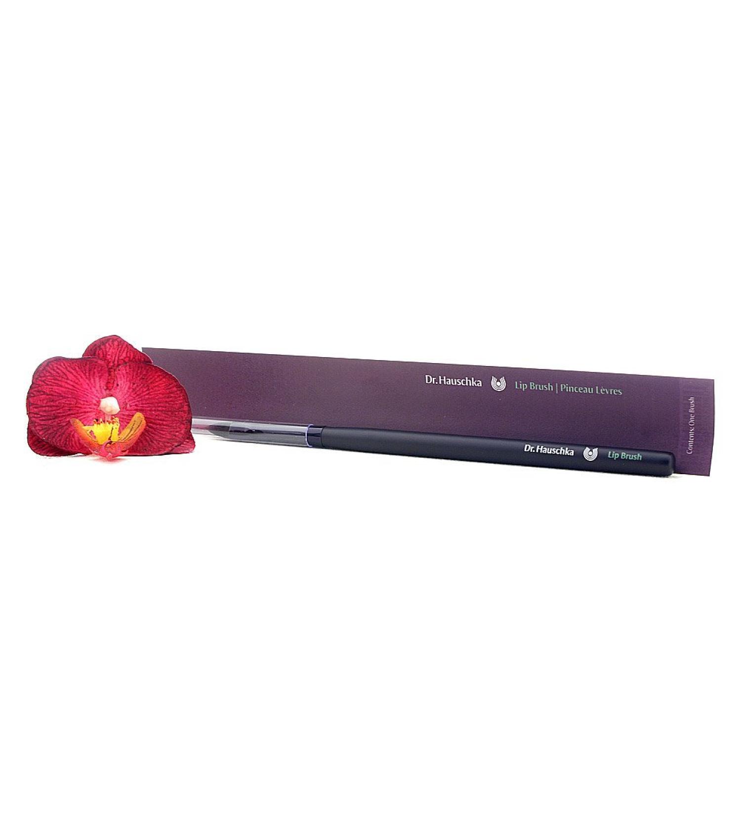 Dr.Hauschka Lip Brush 1 piece.