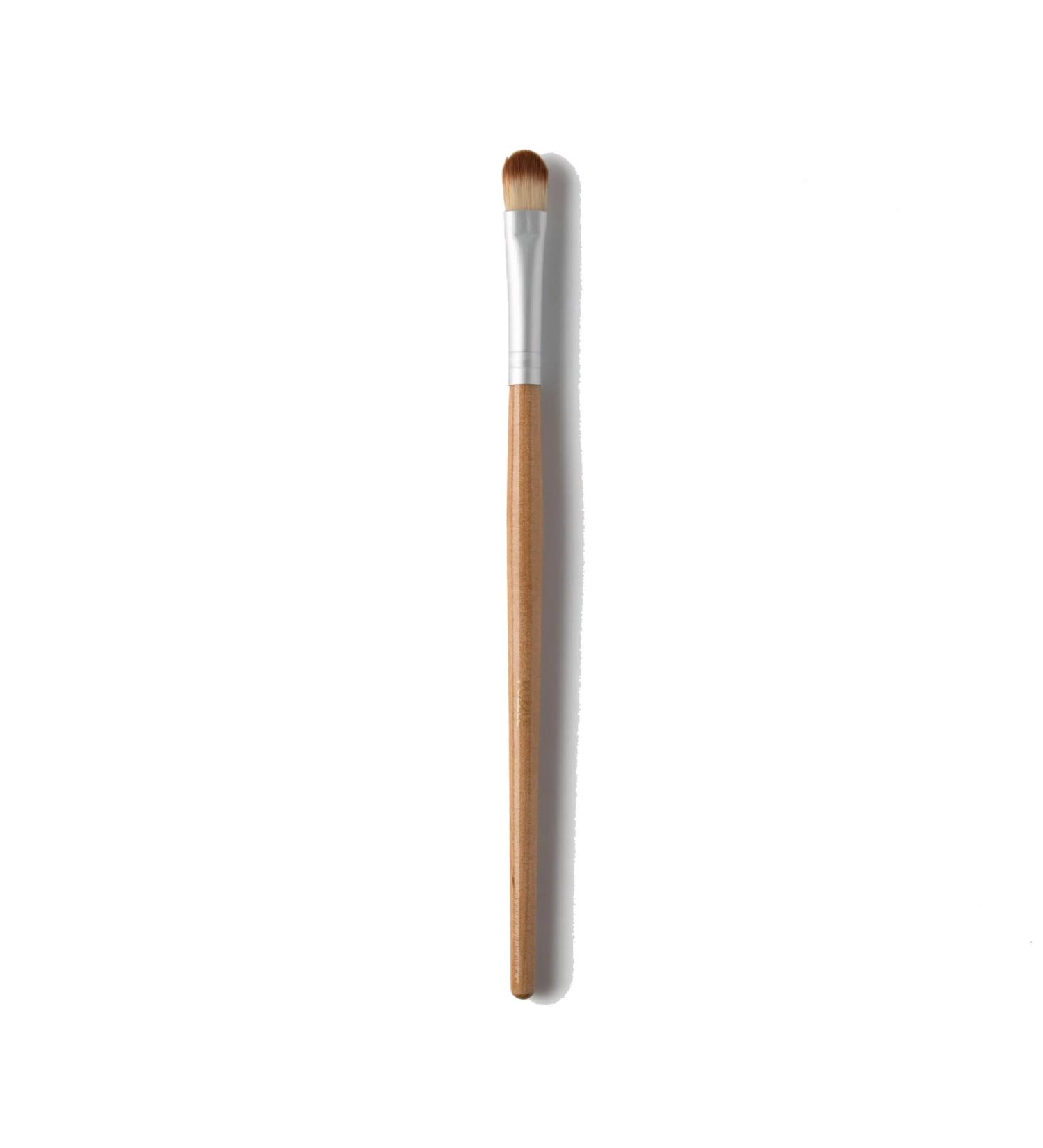 PUZZLE Medium Eyeshadow Brush | Professional Vegan Tool for Flawless Eyeshadow Application - Shop Internationally - Buy Online on GoSupps.com