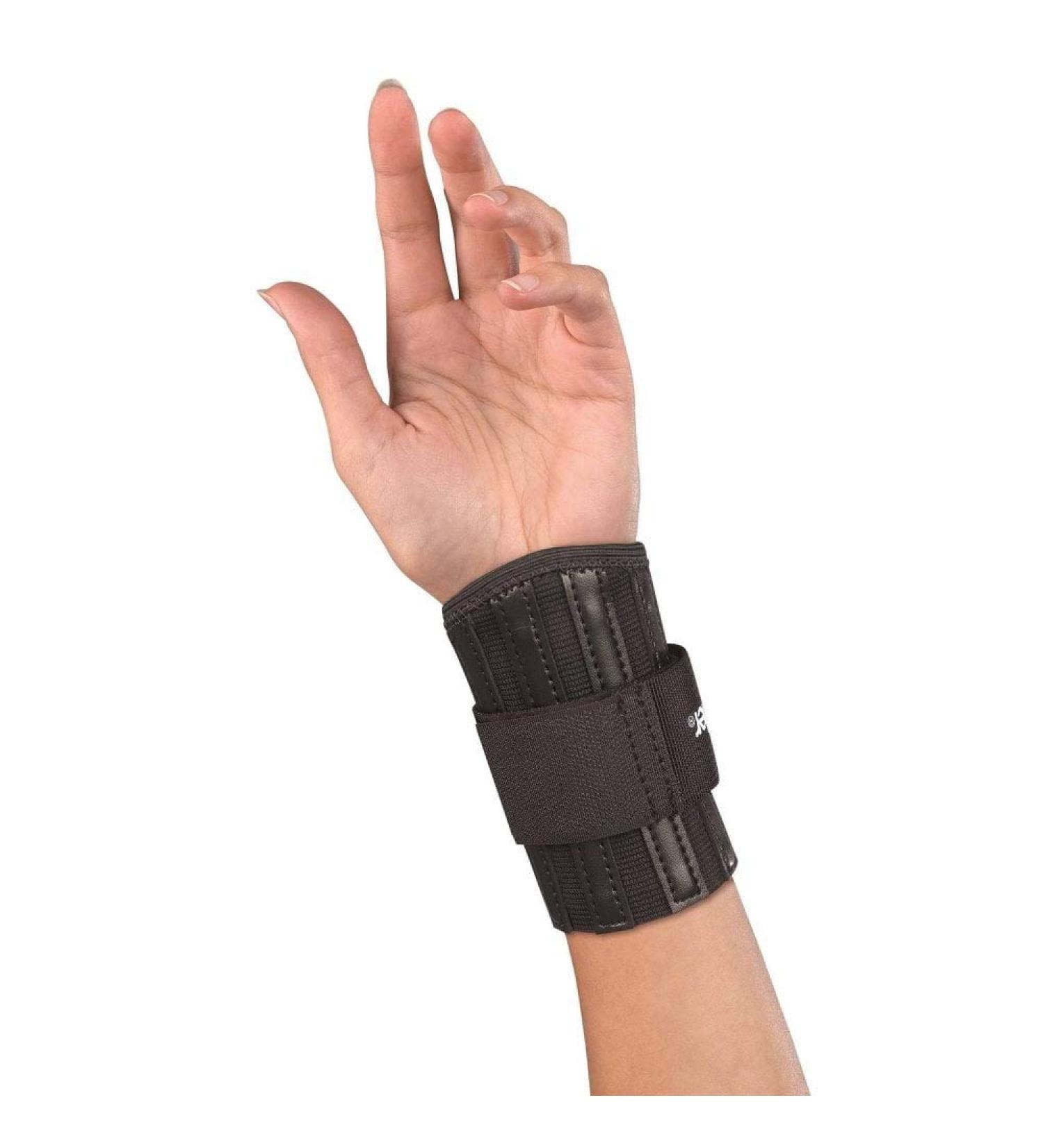 Mueller Adjustable Wrist Brace