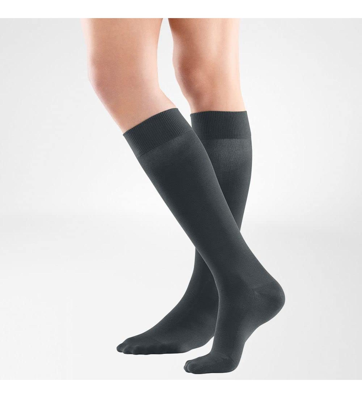 Bauerfeind VenoTrain Look AD Compression Stockings CCL2 Long Anthracite - Optimal Support & Comfort for International Shipping - Buy Online on GoSupps.com