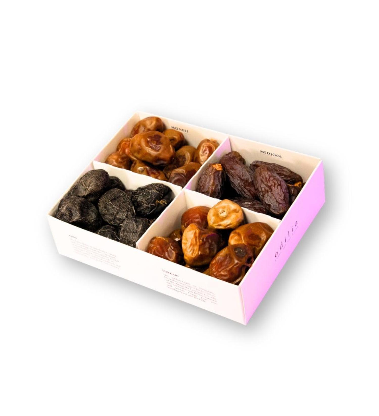  odilia Odilia Palm Harmonie Discovery Box 500g Exclusive Organic Date Variety | 4 elegant varieties: Ajwa Sukkari Monefie Medjool | Vegan gluten-free no added sugar | Luxurious gift idea - Buy Online on GoSupps.com