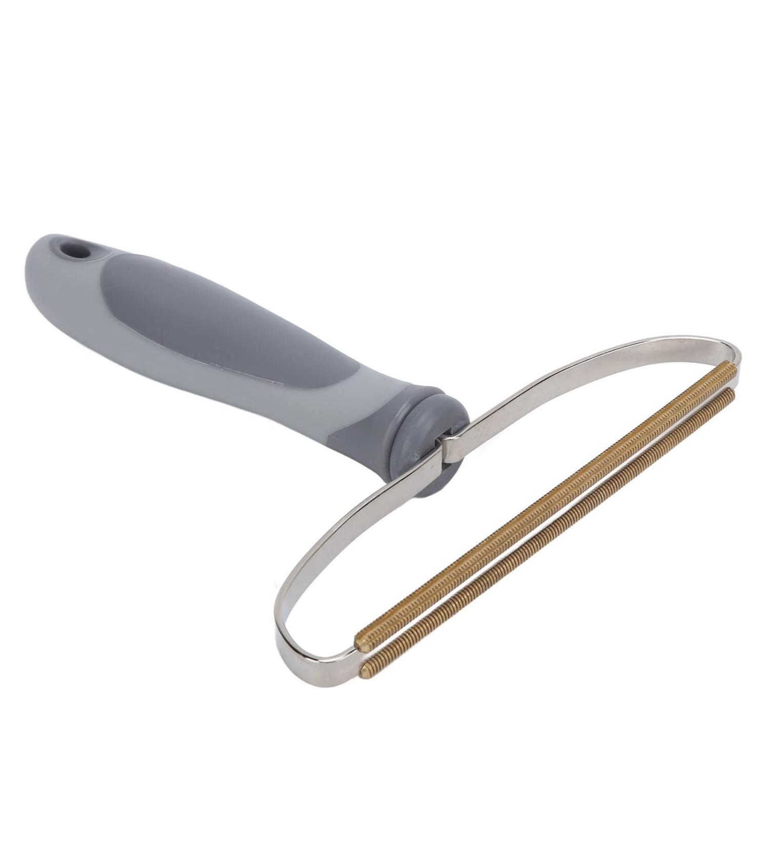 Portable Pet Hair Remover - Easy Manual Tool for Carpets & Furniture | Effective Fur Removal | International Shipping Available - Buy Online on GoSupps.com
