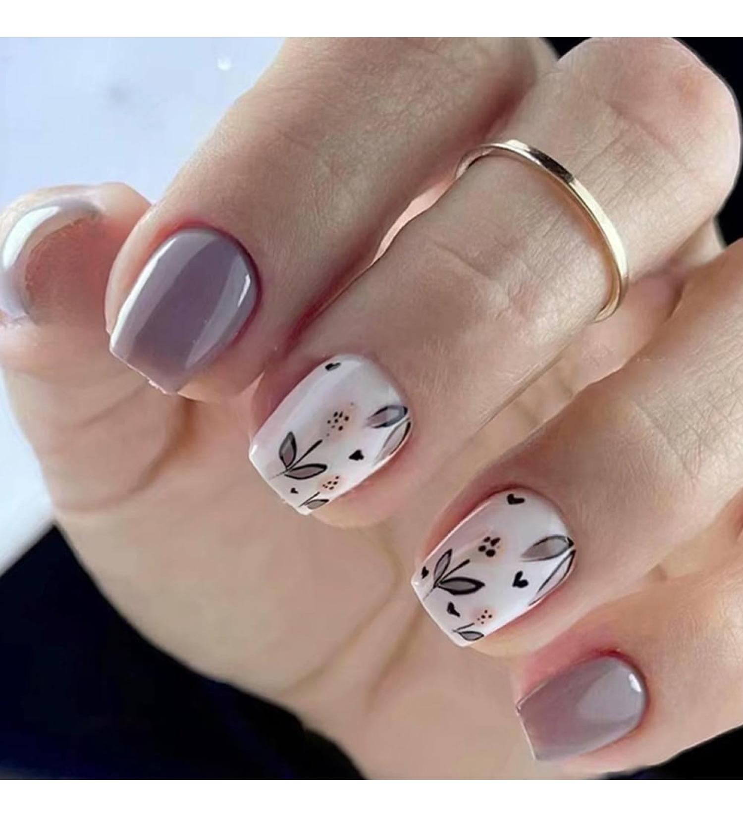 Shop Retro Floral Square Press on Nails - Short White Fake Nails | 24Pcs Acrylic Nail Set for Women - Buy Online on GoSupps.com