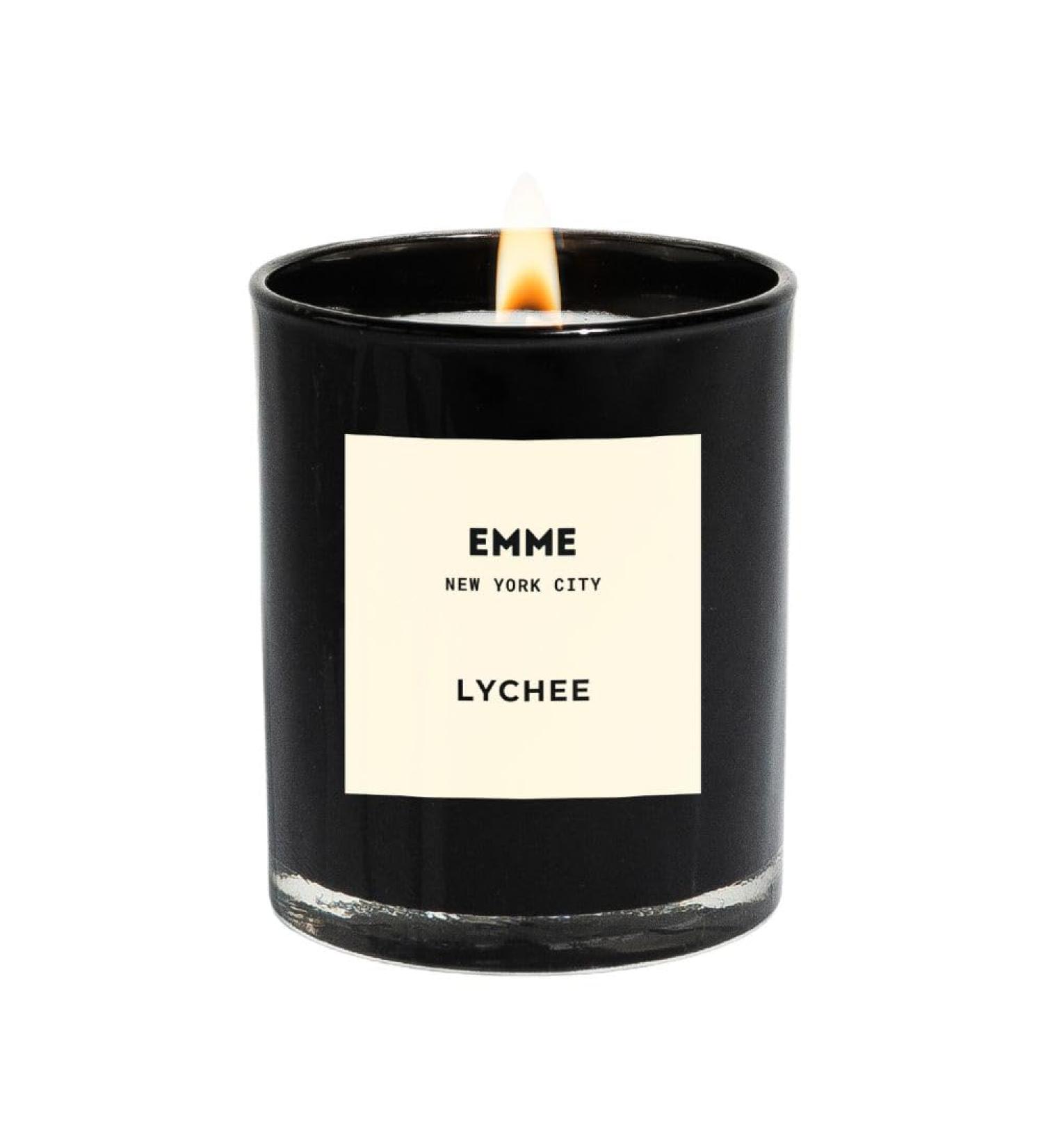 EMME NYC Scented Candle Jar - Black Glass Soy Natural Non-Toxic Pet-Safe Up to 60 Hours Burn Time Wood Wick Strong Scent Cruelty-Free 10 oz - Best Smelling Scented Candles (Lychee)