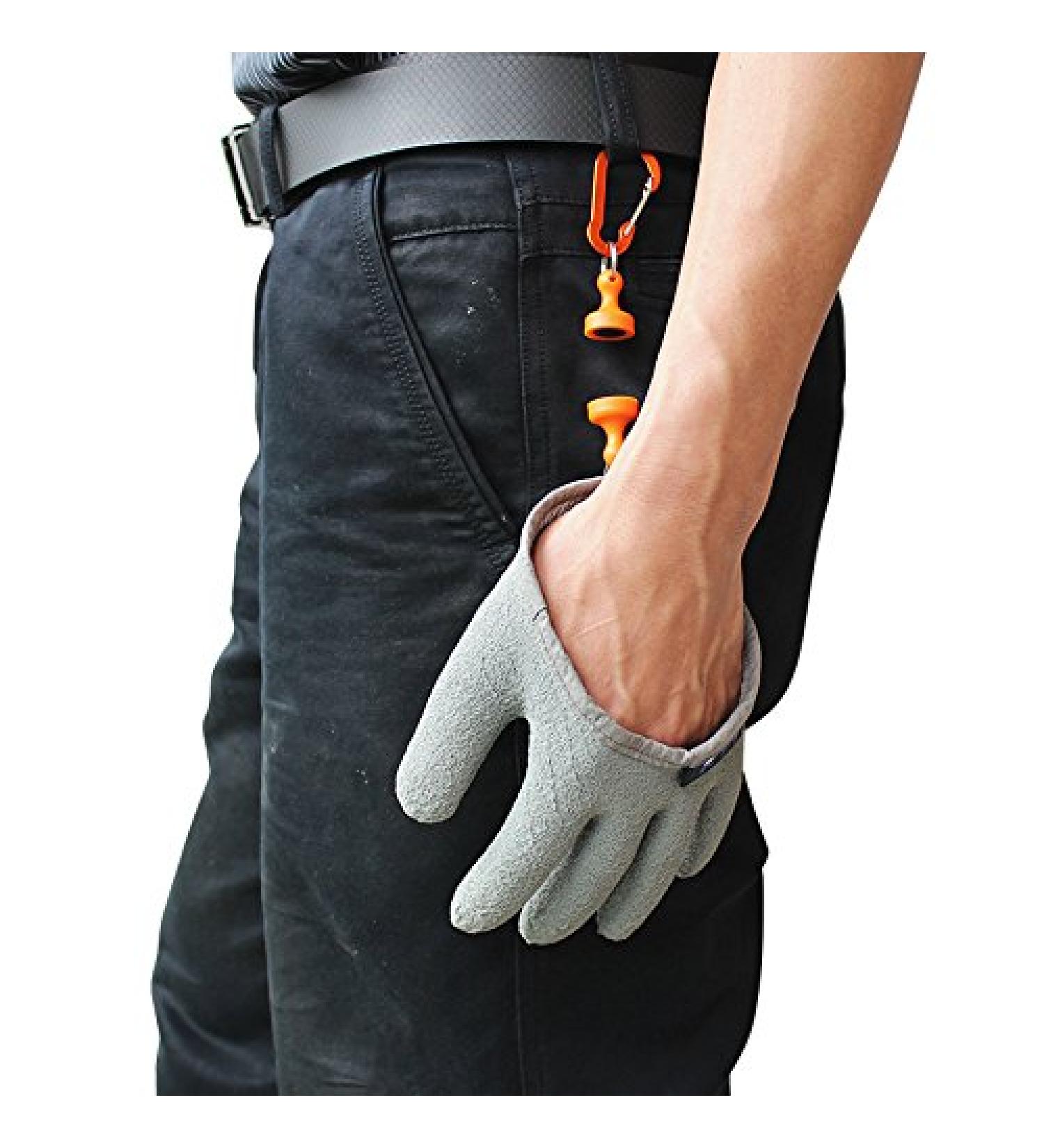 Inf-way Fishing Glove with Magnet Release - Cut & Puncture Resistant, Magnetic Hooks - 1pc Left Large - Buy Online on GoSupps.com