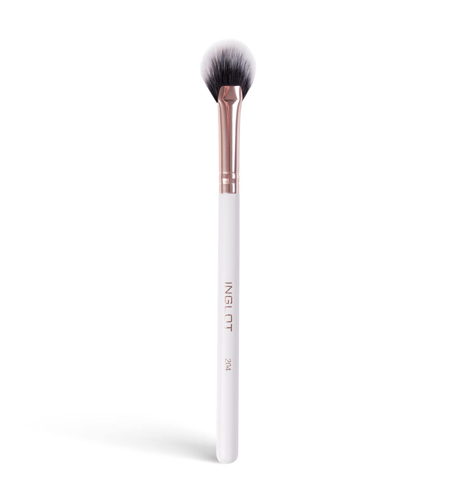 Inlot Playinn Makeup Brush 204 - Small Synthetic Flat Brush for Highlighter Under Eye Powder & Loose Eyeshadow Removal - International Shipping Available - Buy Online on GoSupps.com