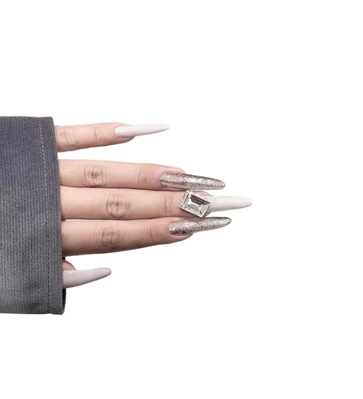 Temperament-enhancing nail art handmade nail patches students' nail art wear explosive finished products.(M)