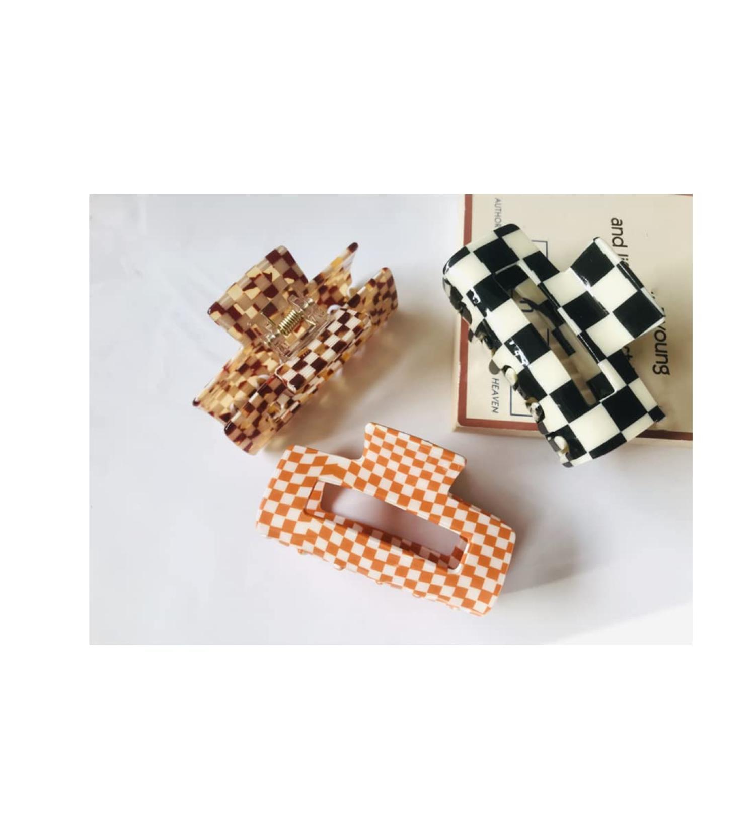 YOEMAYUNER Checkered Hair Claw Clips - Set of 3 Fashionable Retro Clamps for Women and Girls - Buy Online on GoSupps.com