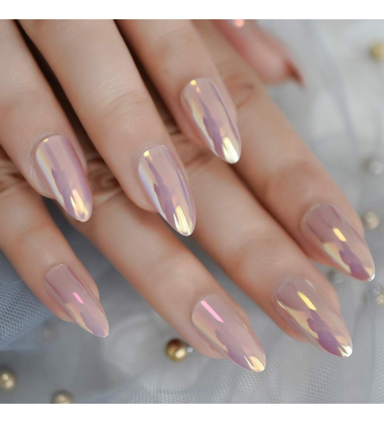 Minimalist Almond Nails with Soft Shine