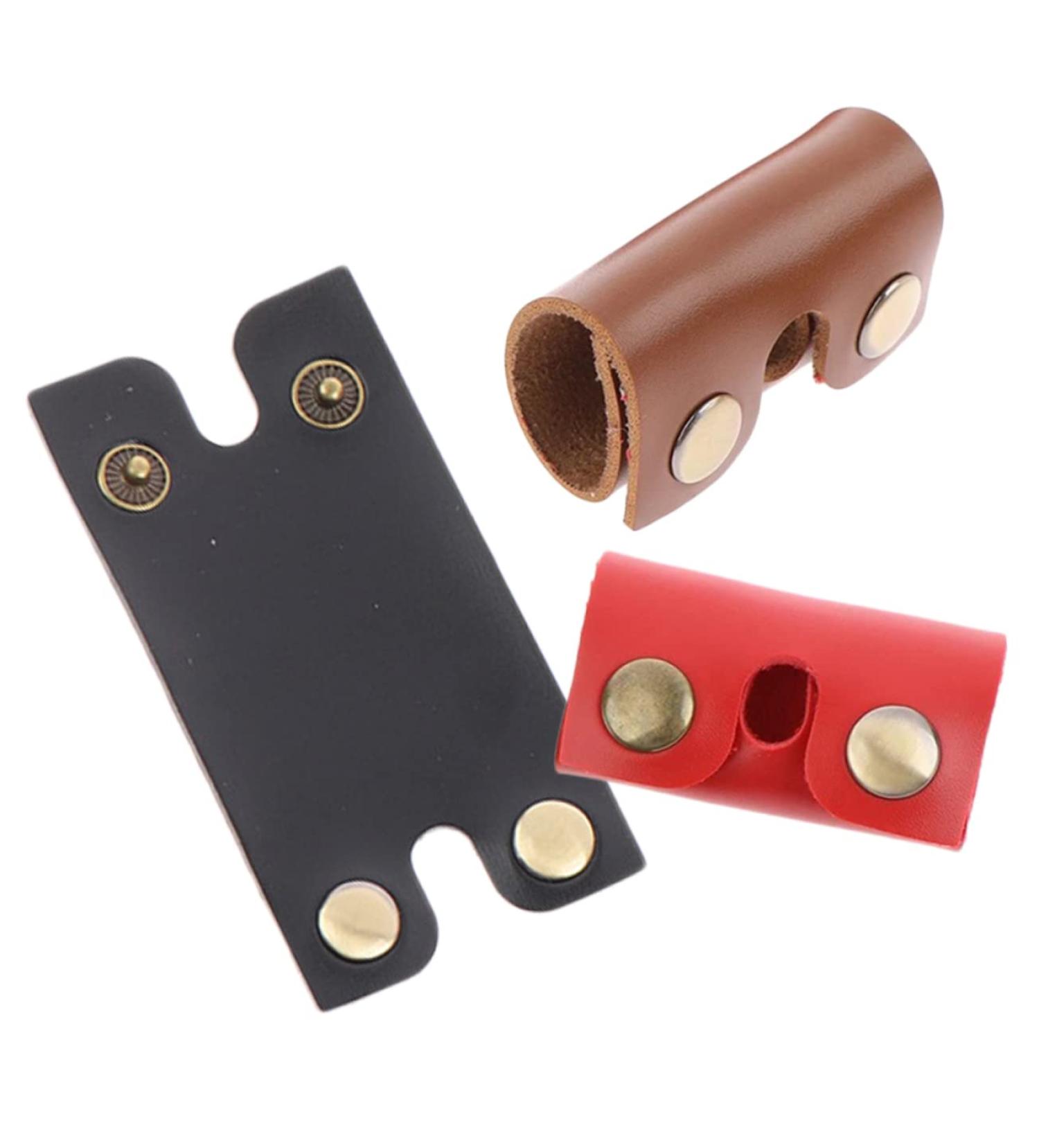 Hakidzel 3-St Razor Case | Travel Accessories for Men | Synthetic Leather Scratch-Resistant Protection for Manual Razors - Buy Online on GoSupps.com