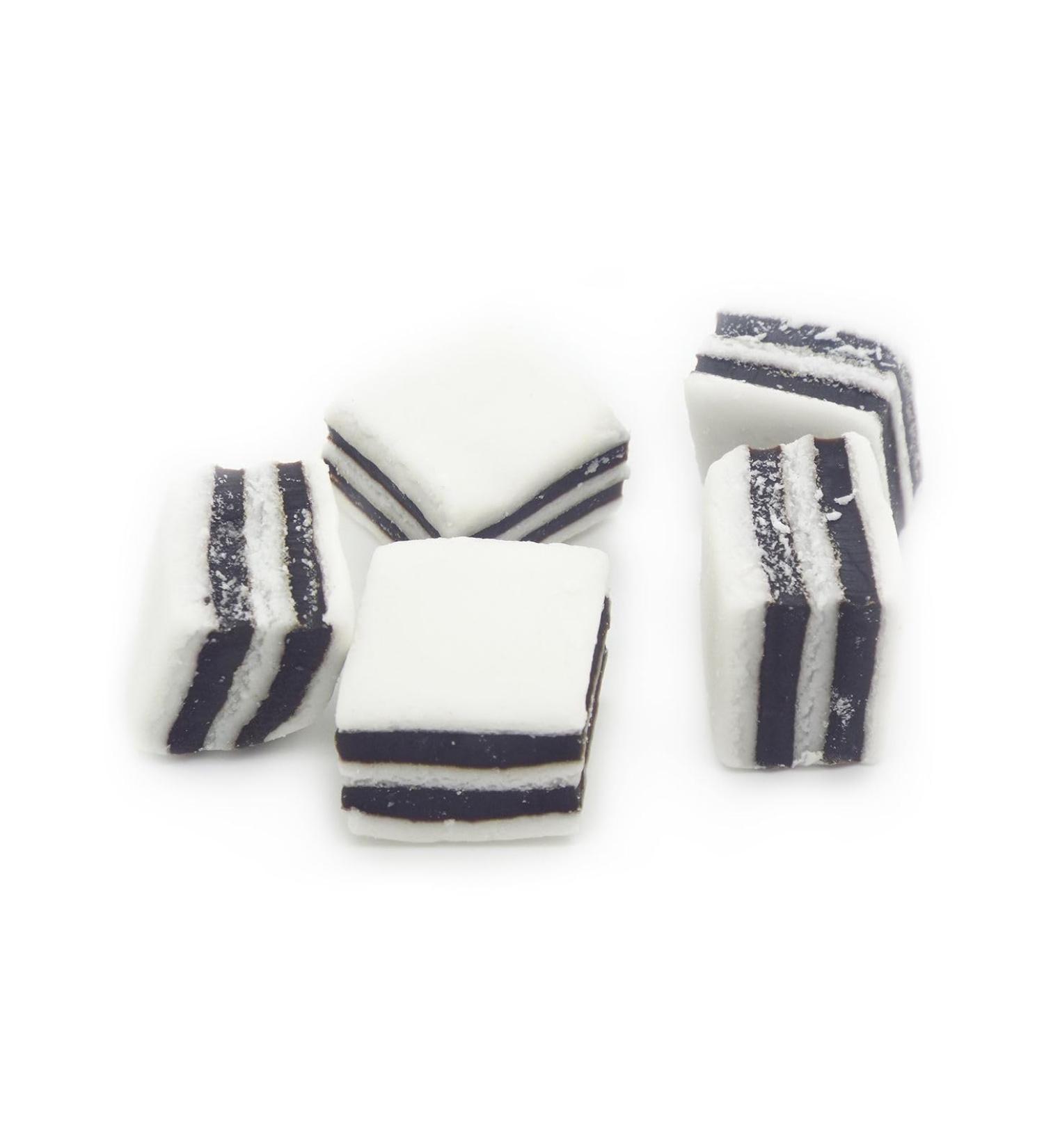 Black and White Mints - 1000g Gummy Sweets