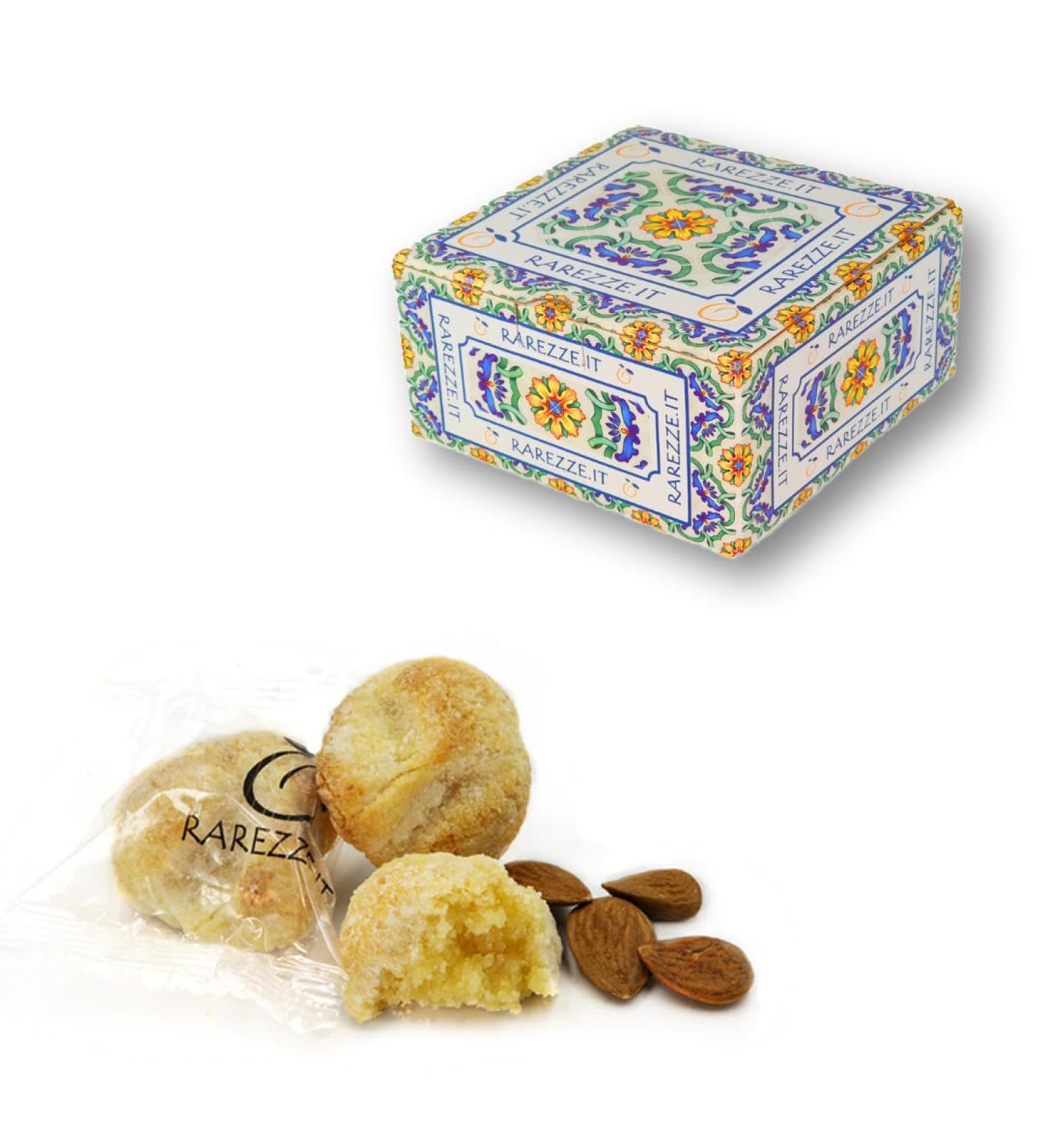 RAREZZE - Sicilian marzipan pastries in a pretty decorated biscuit box (gr.400). RAREZZE: Sicilian cupcakes cannoli cassate artisanal pastry - Buy Online on GoSupps.com