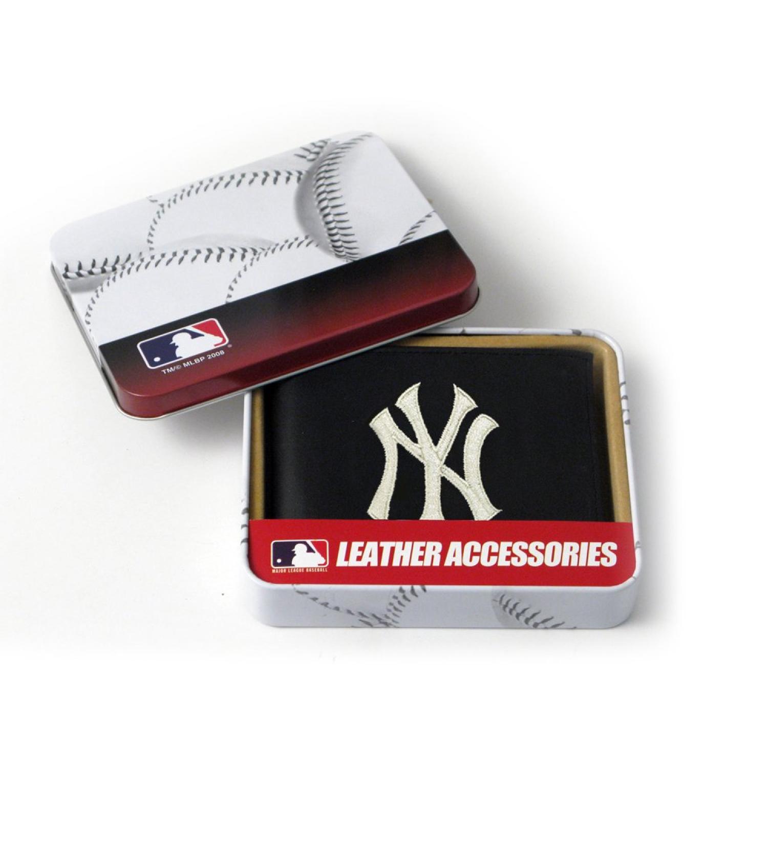 Rico Industries MLB Embroidered Billfold Wallet New York Yankees