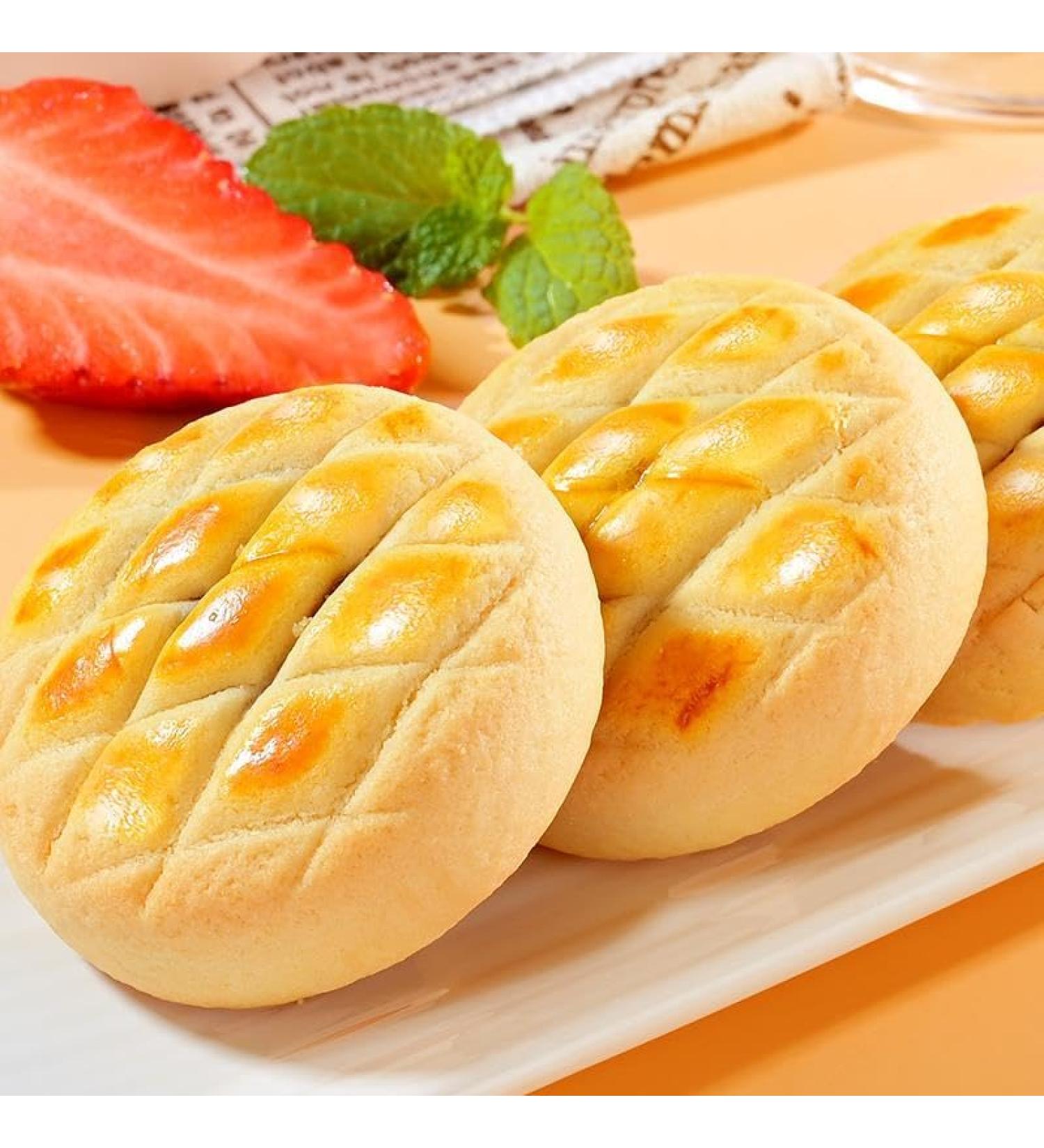 Sweet Pineapple Crispy Traditional wife cake Handmade pastries Taiwan Traditional dim sum Crispy pastry Fruit cake Instant breakfast bread Chinese special snack food Dessert Gifts (5 packs) - Buy Online on GoSupps.com