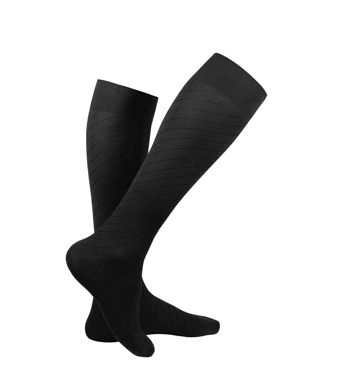 Truform Travel Compression Socks for Men & Women - 15-20 mmHg Knee High Black Large (1 Pair) - Optimal Comfort for International Shipping - Buy Online on GoSupps.com