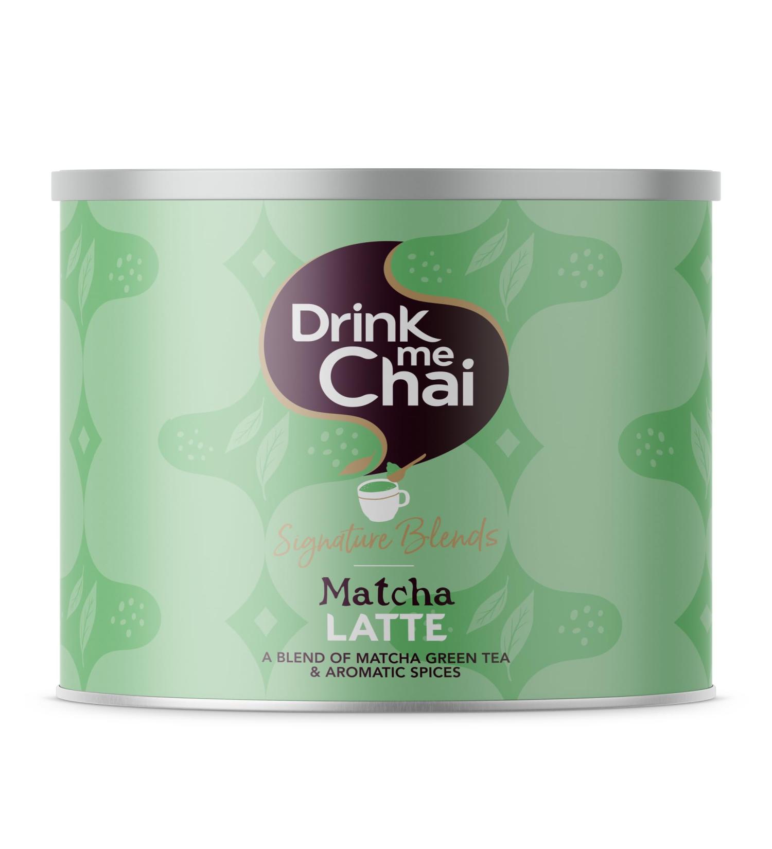 Drink Me Chai Signature Blends Matcha Latte 1 kg (1 paquet) | Pr paration avec du lait | Pr par avec des pices authentiques et aromatiques et de la poudre de th vert Matcha | 50 portions - Buy Online on GoSupps.com