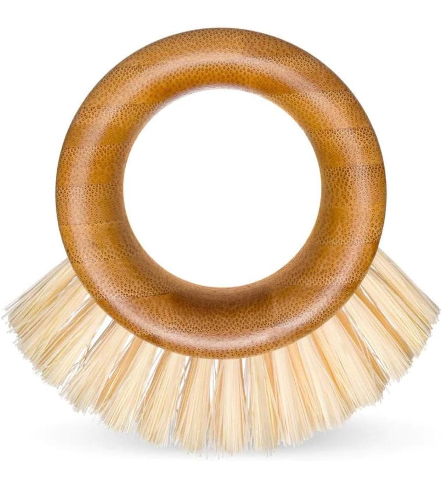 Full Circle The Ring Fruit and Vegetable 2 in 1 Fruit & Vegetable Cleaning Brush  Small (Pack of 1)  White - Buy Online on GoSupps.com