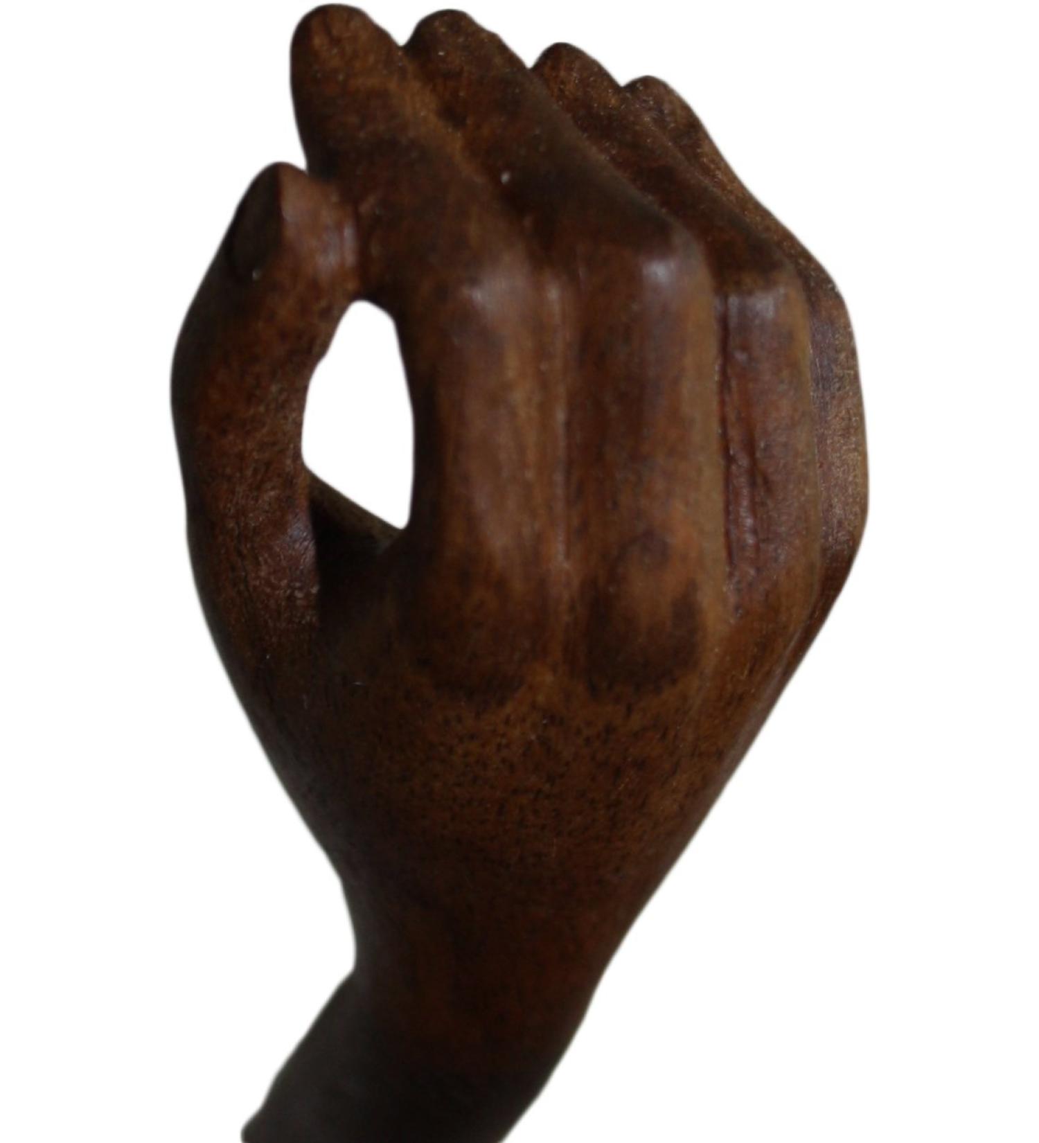 Back Scratch Alina - Premium Walnut Wood Back Scratcher for Ultimate Relief | International Shipping Available - Buy Online on GoSupps.com