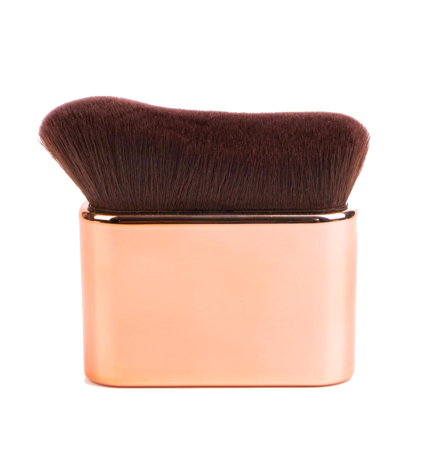 Professional Body Makeup Brush | Kabuki Foundation Brush for Flawless Tanning & Bronzing | Ideal for Face & Legs - International Shipping Available - Buy Online on GoSupps.com