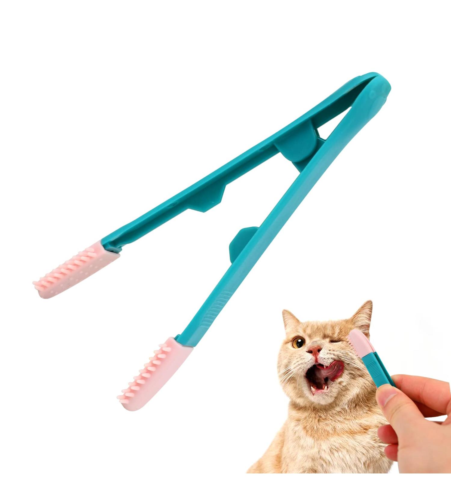 Best Tear Stain Brush for Cats & Dogs | Remove Eye Crust & Mucus | Reusable Pet Eye Comb with Soft Rubber Head - Buy Online on GoSupps.com
