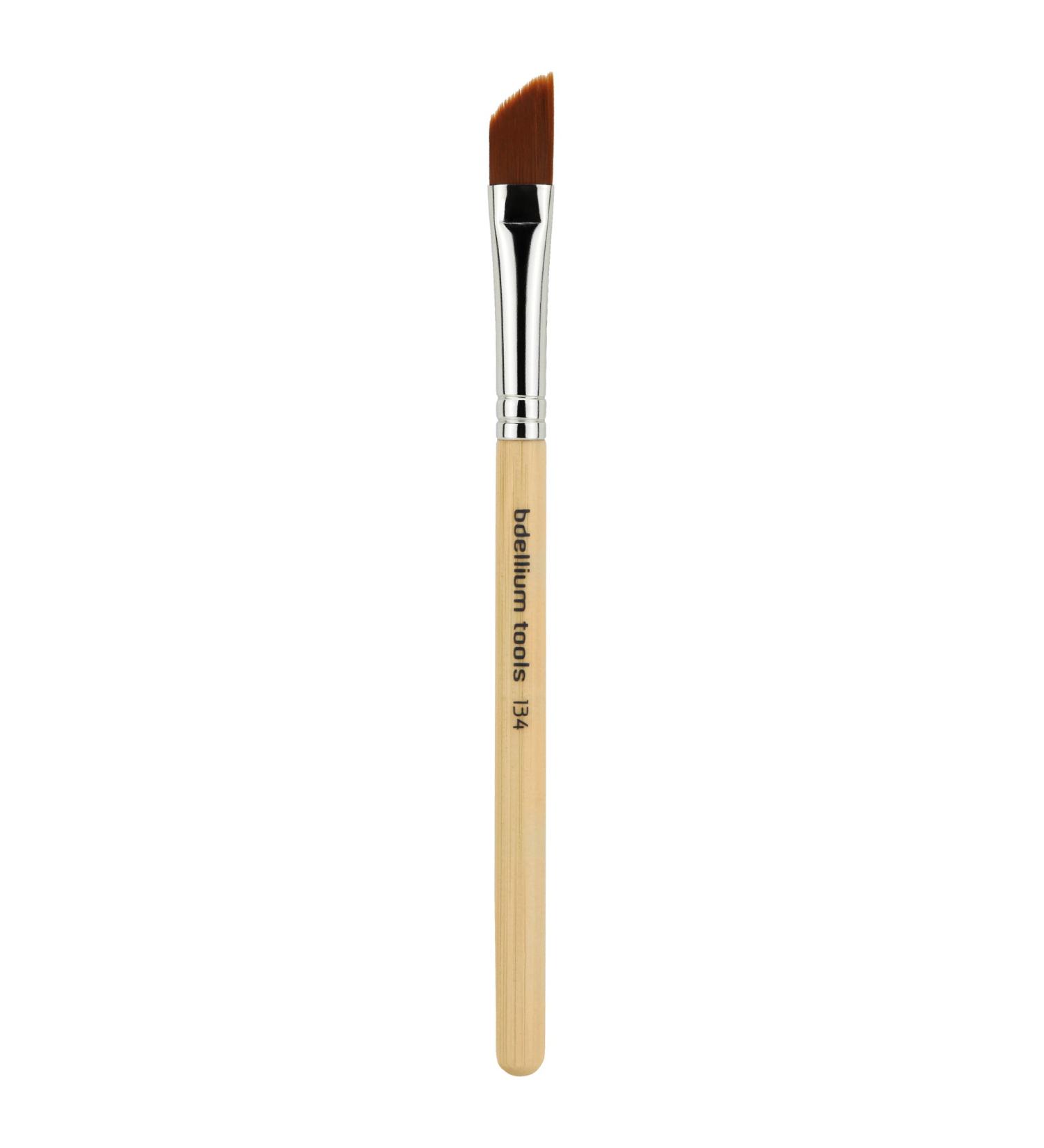 Bdellium Tools Professional Makeup Brush - Special FX Series 134 Medium Dagger - With Soft Synthetic Fibers For Creating Sharp Hard Line and Blending All in One (Bamboo 1pc)