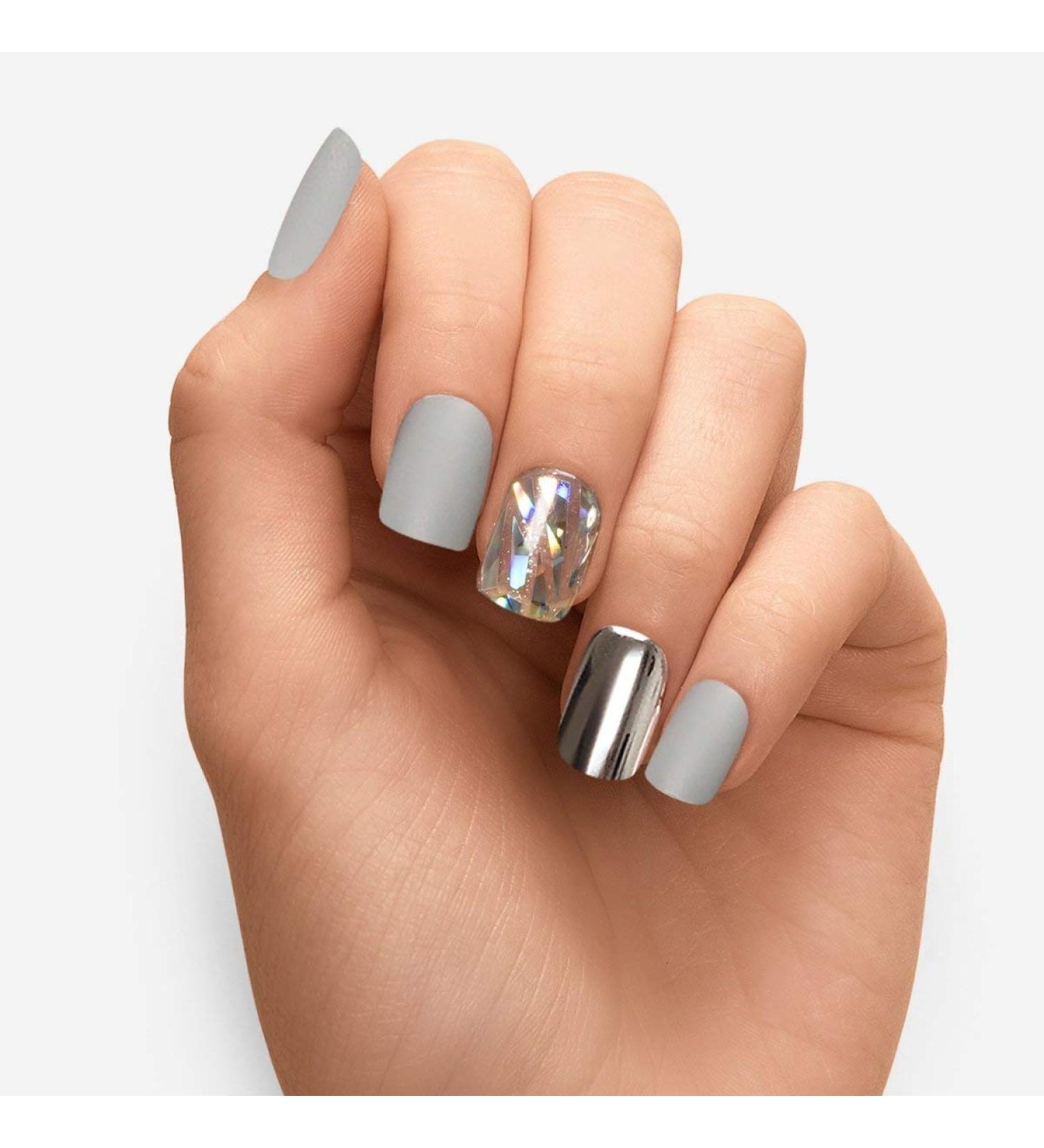 Dashing Diva Magic Press Press-On Manicure - Femme Fatal - 30 Pieces | Shop Internationally for Stunning Nail Art - Buy Online on GoSupps.com