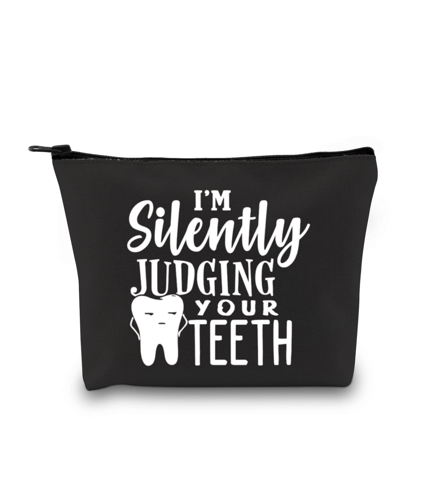 Unique Dentist Gift | Im Silently Judging Your Teeth Zipper Bag | Perfect for Dental Hygienists & Assistants | Ideal Gift for Dental Professionals in EU - Buy Online on GoSupps.com