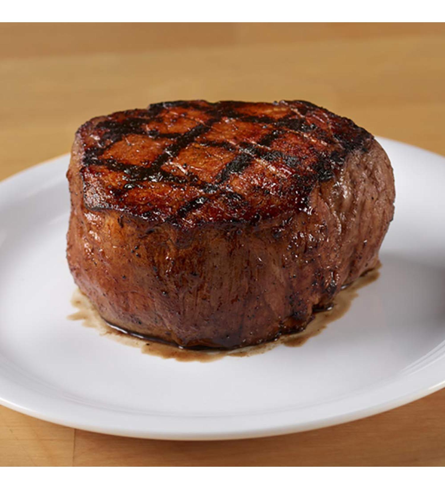 Texas Roadhouse Butcher Shop: 4 (8 oz.) Filet Steaks + Seasoning Bundle - Buy Online on GoSupps.com
