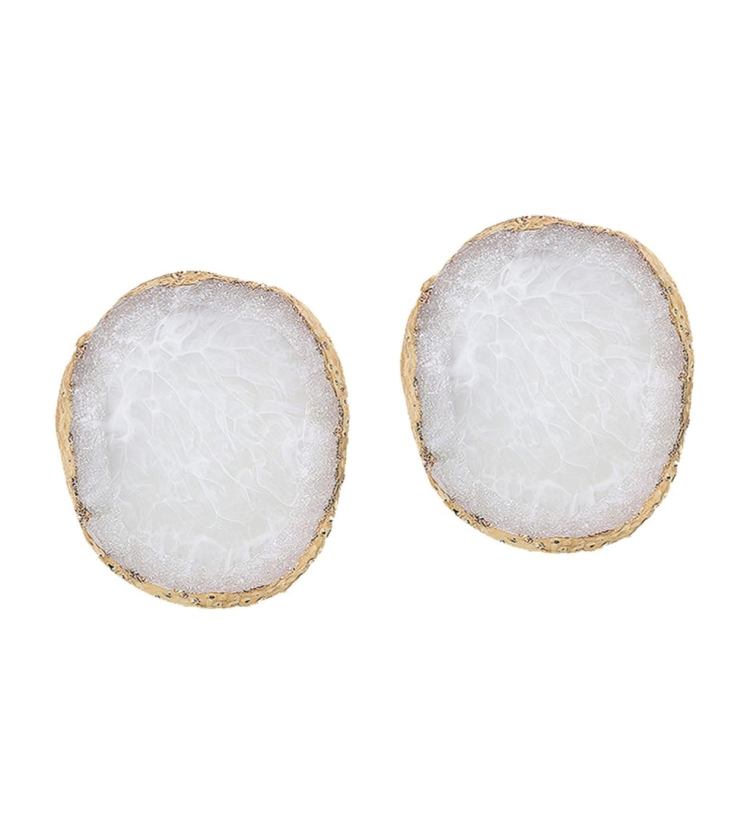 Buy 2 Pcs Eyeshadow Mixing Resin Palette - Nail Art & Makeup Mixing Tray for Manicure & Nail Polish - Perfect for Gel & Eyeshadow Mixing - Buy Online on GoSupps.com