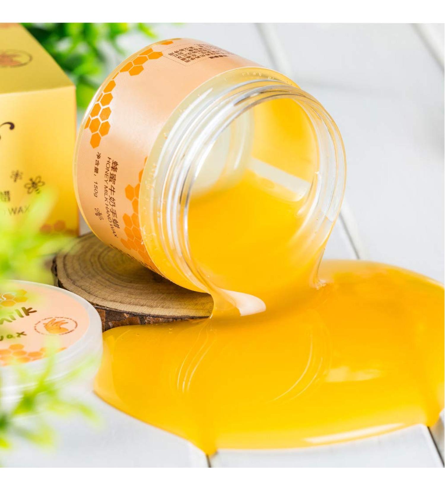 Nourishing Hand Cream 150g | Moisturizing Wax Mask for Peeling & Calluses | International Shipping - Buy Online on GoSupps.com