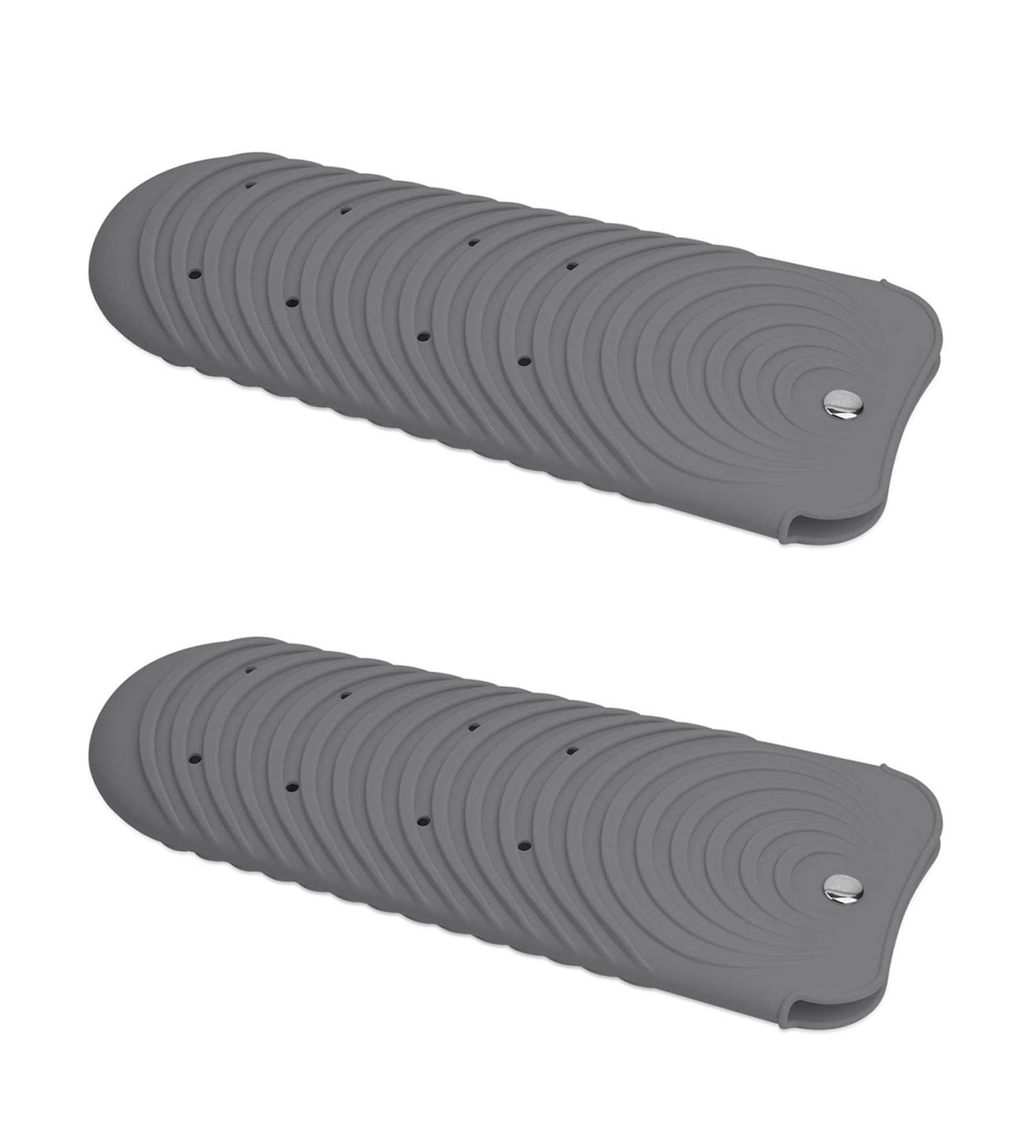 Fivetwofive 2X Grey Hair Straightener Holder Heat Resistant Mat Stand for Flat Curling Iron Hot Hair Tools - Buy Online on GoSupps.com