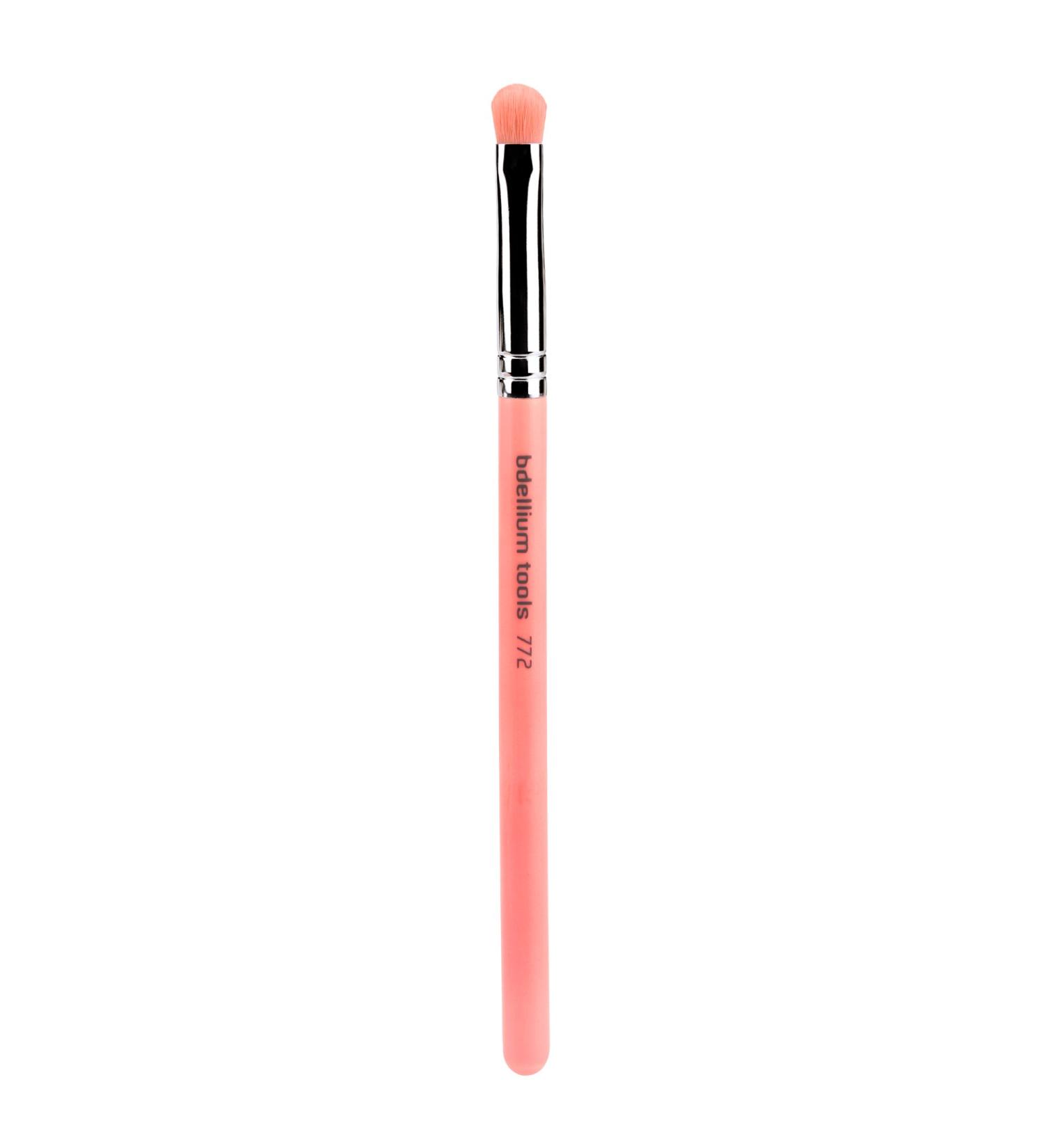 Bdellium Tools Professional Makeup Brush - Pink Bambu Series 772 Small Shader - With Soft Synthetic Fibers For Precise & Quick Shading (Pink 1pc)