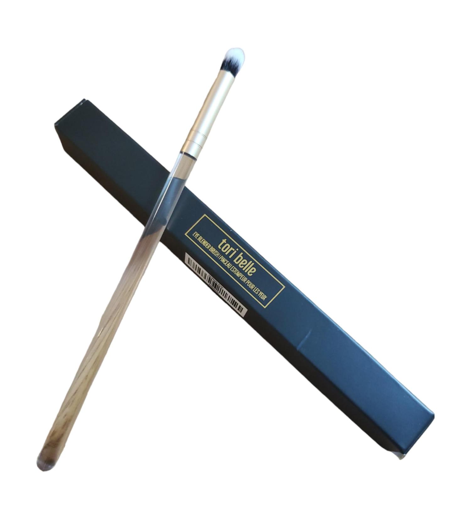 Tori Belle Eyelash Blender Brush for Precise Application Clear