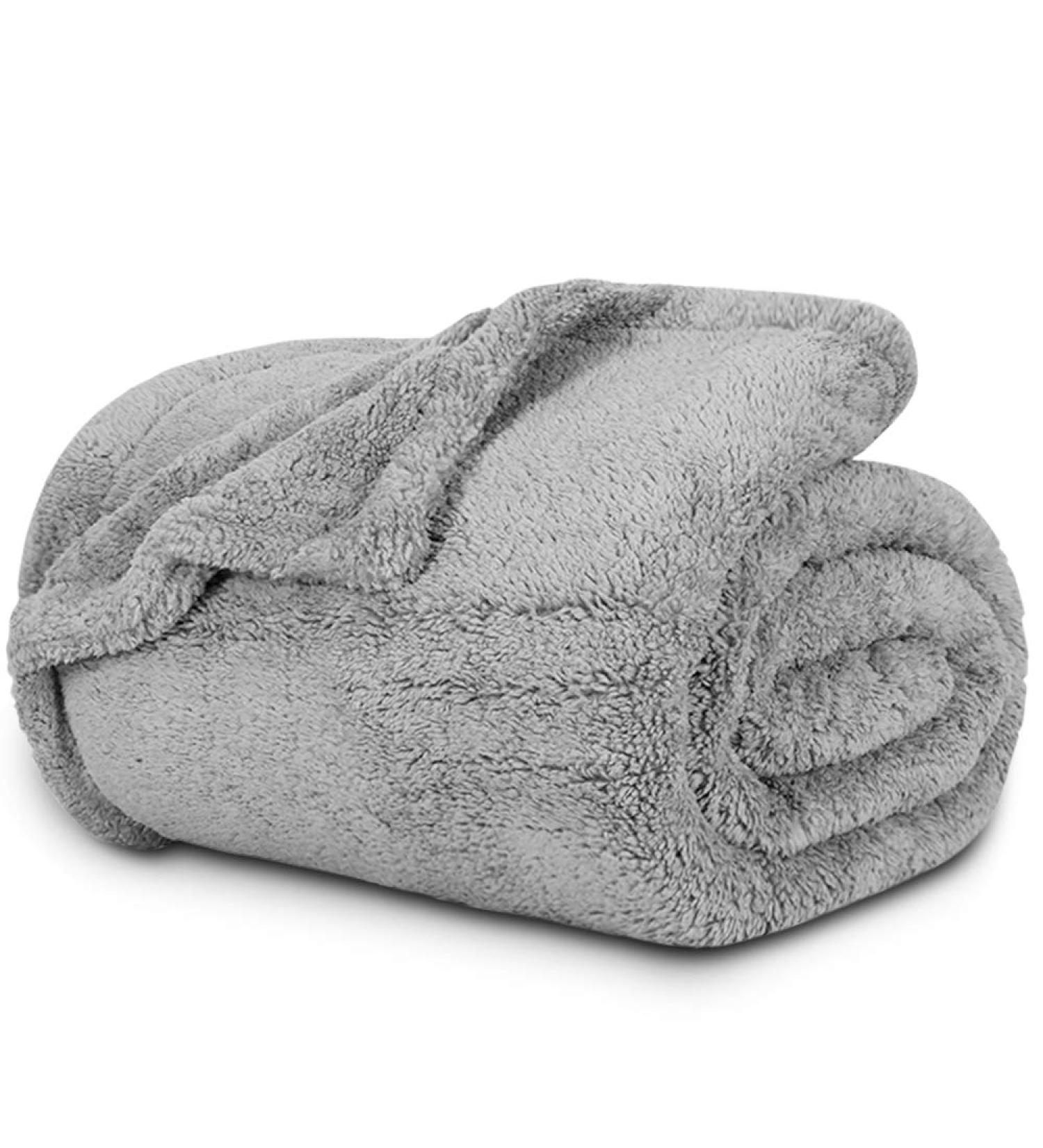 Comsmart Dog Blanket - Soft Shu Velveteen Fluffy Pet Puppy Throw Blanket for Cats & Dogs - Grey, 31.5 x 39.4 inches - Buy Online on GoSupps.com