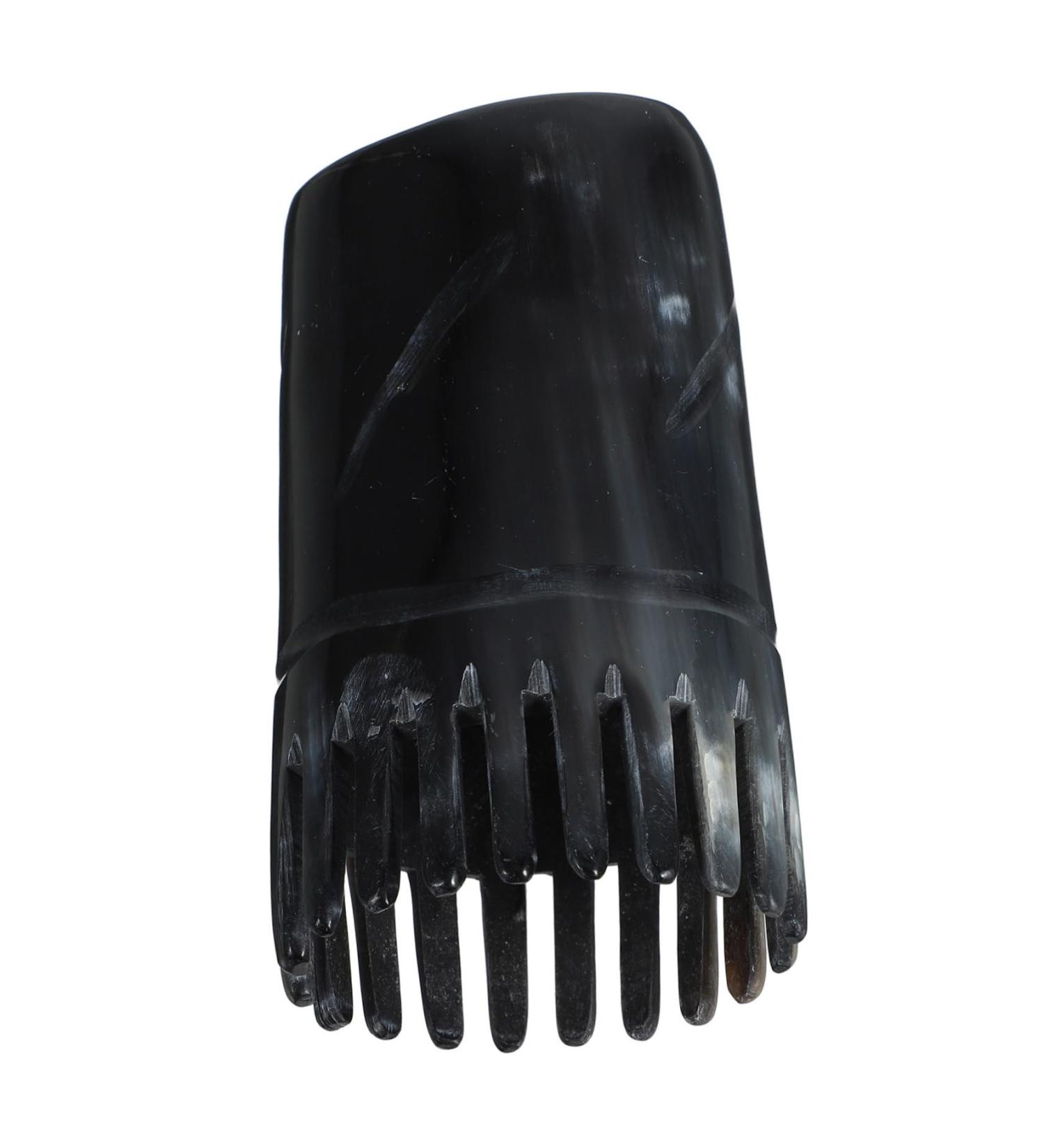 Fomiyes Kamm-head Skin Massage Device - Portable Hair Scalp Comb for Ultimate Relaxation & Spa Experience - 7x3 cm - Buy Online on GoSupps.com