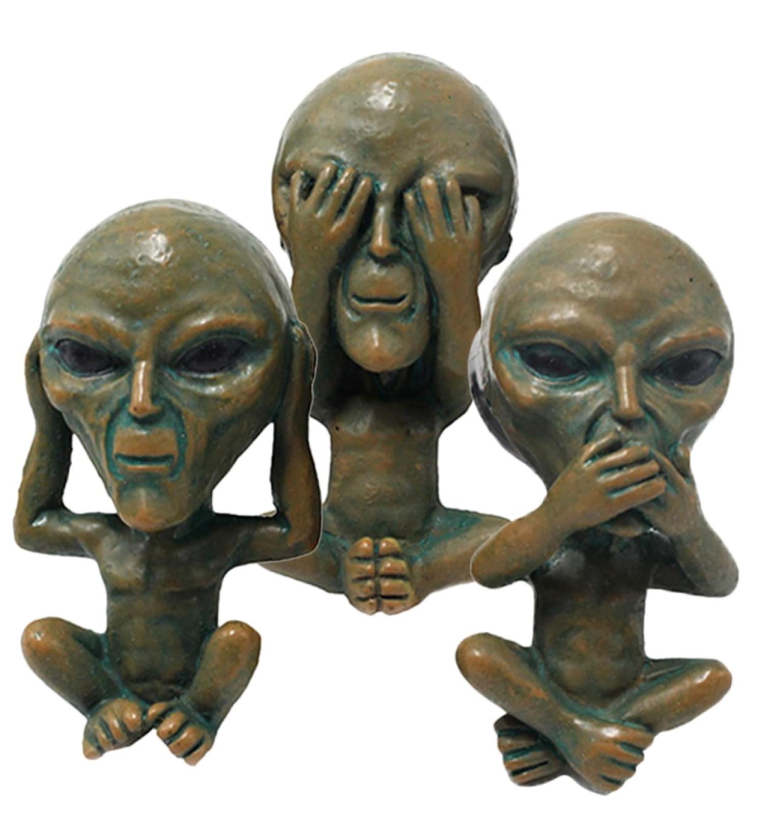 Buy Mobestech Alien Shape Car Air Vent Covers - 3 Sets Aromatherapy Essential Oil Diffusers | International Shipping Available - Buy Online on GoSupps.com