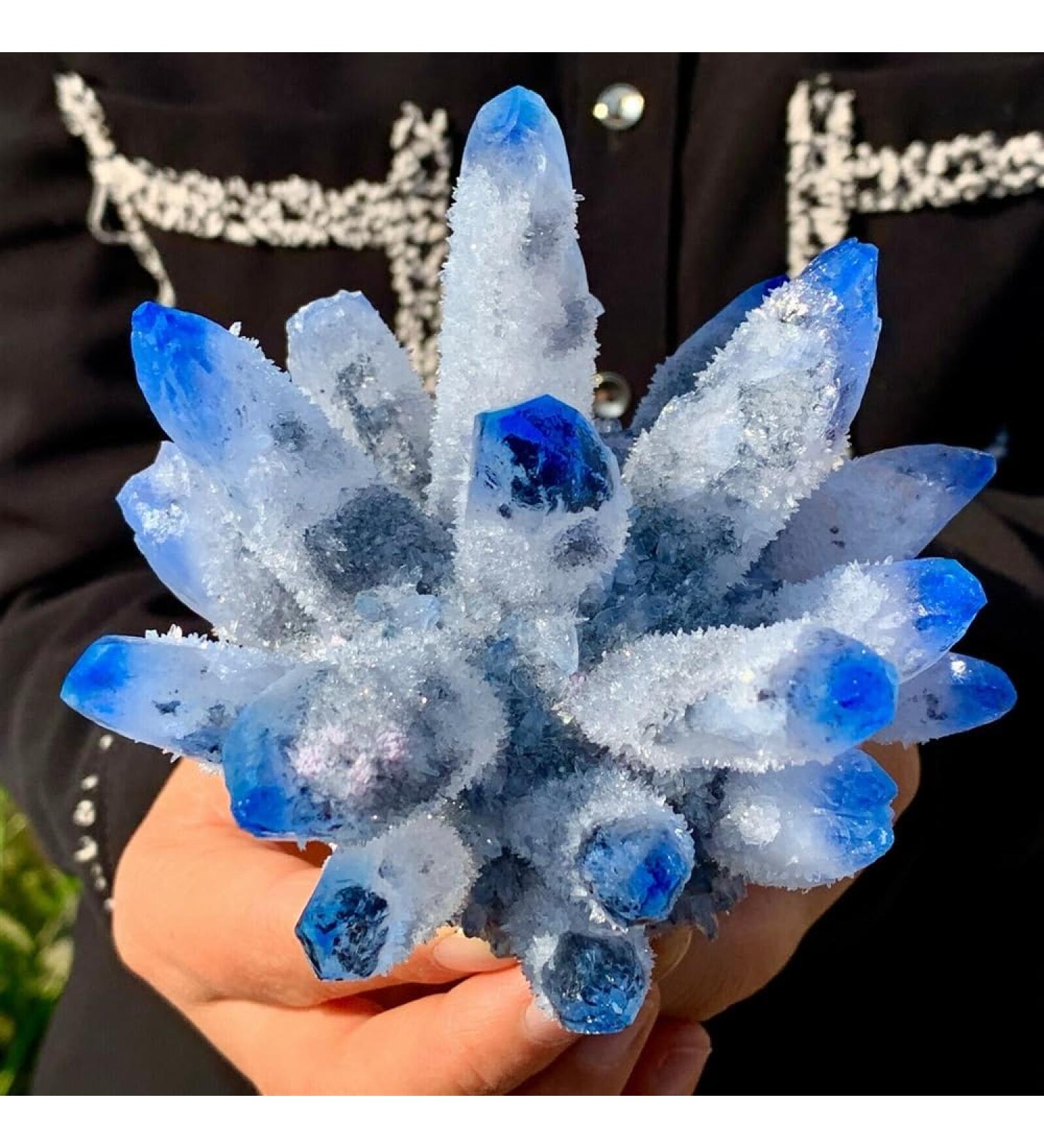 Room Decoration Blue Phantom Quartz Crystal Cluster Specimen (Size : 800-900g) - Buy Online on GoSupps.com
