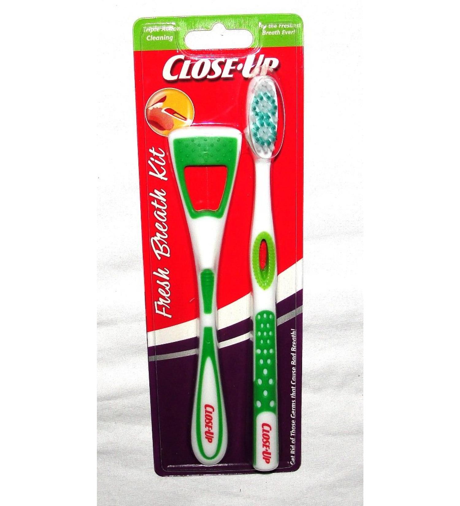 Close Up Fresh Breath Tongue Teeth & Cheeks Triple Action Soft Bristles Green Cleaning Kit