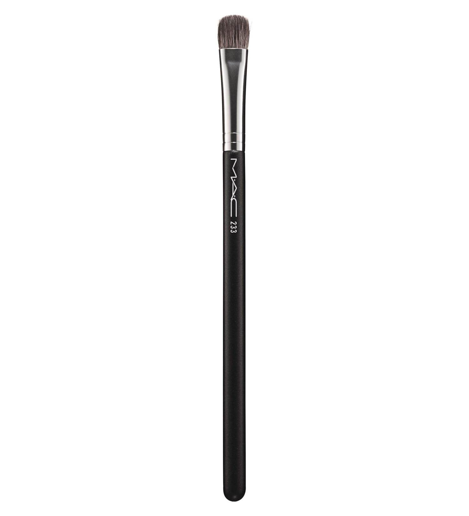Buy MAC #233 Split Fibre Eye Shadow Brush - Premium Eye Makeup Tool for Flawless Application | International Shipping Available - Buy Online on GoSupps.com