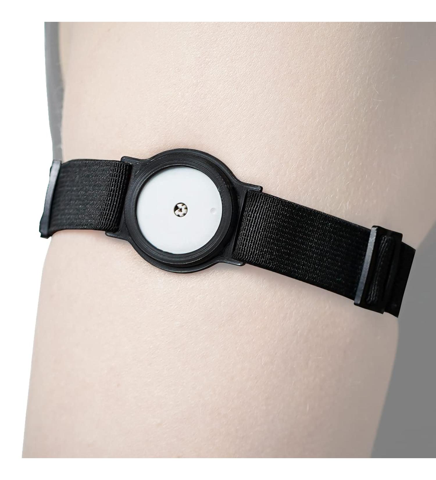 Diababrothers Freestyle Libre 2 Fixing Band | Adjustable Black Holder & Bracelet (Size M 25-35 cm) - International Shipping Available - Buy Online on GoSupps.com