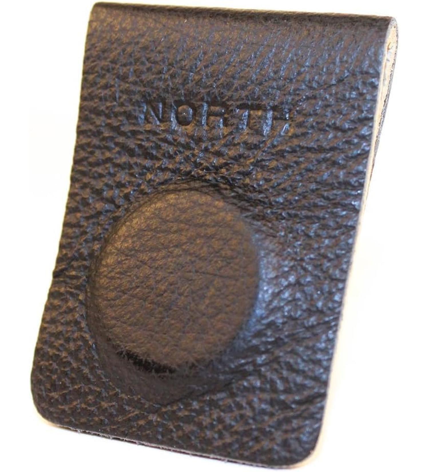 Natural Magnetic Therapy Clip for Pain Relief | Drug-Free Solution for Arthritis Back Neck & Shoulder Pain | 3000 Gauss Rare Earth Magnets - Buy Online on GoSupps.com