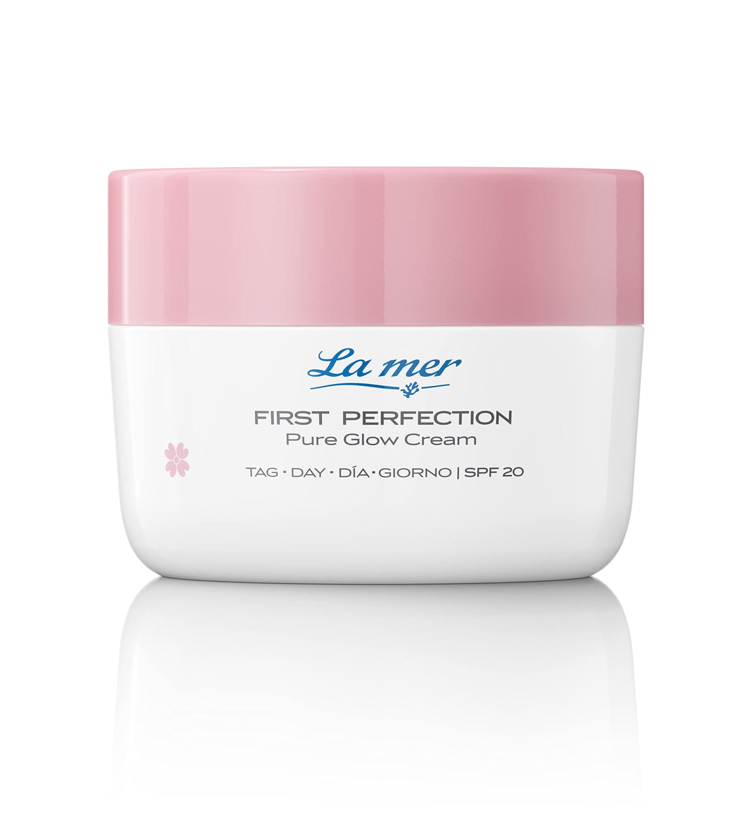  La Mer La Mer First Perfection Pure Glow Day Cream against the first signs of aging - Protects against oxidizing blue light - Smoothes and hydrates the skin - With SPF 20 - 50 ml - Buy Online on GoSupps.com