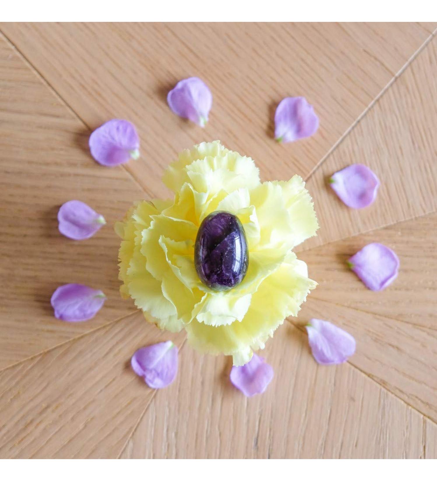 Yoni egg made of dark amethyst small not perforated