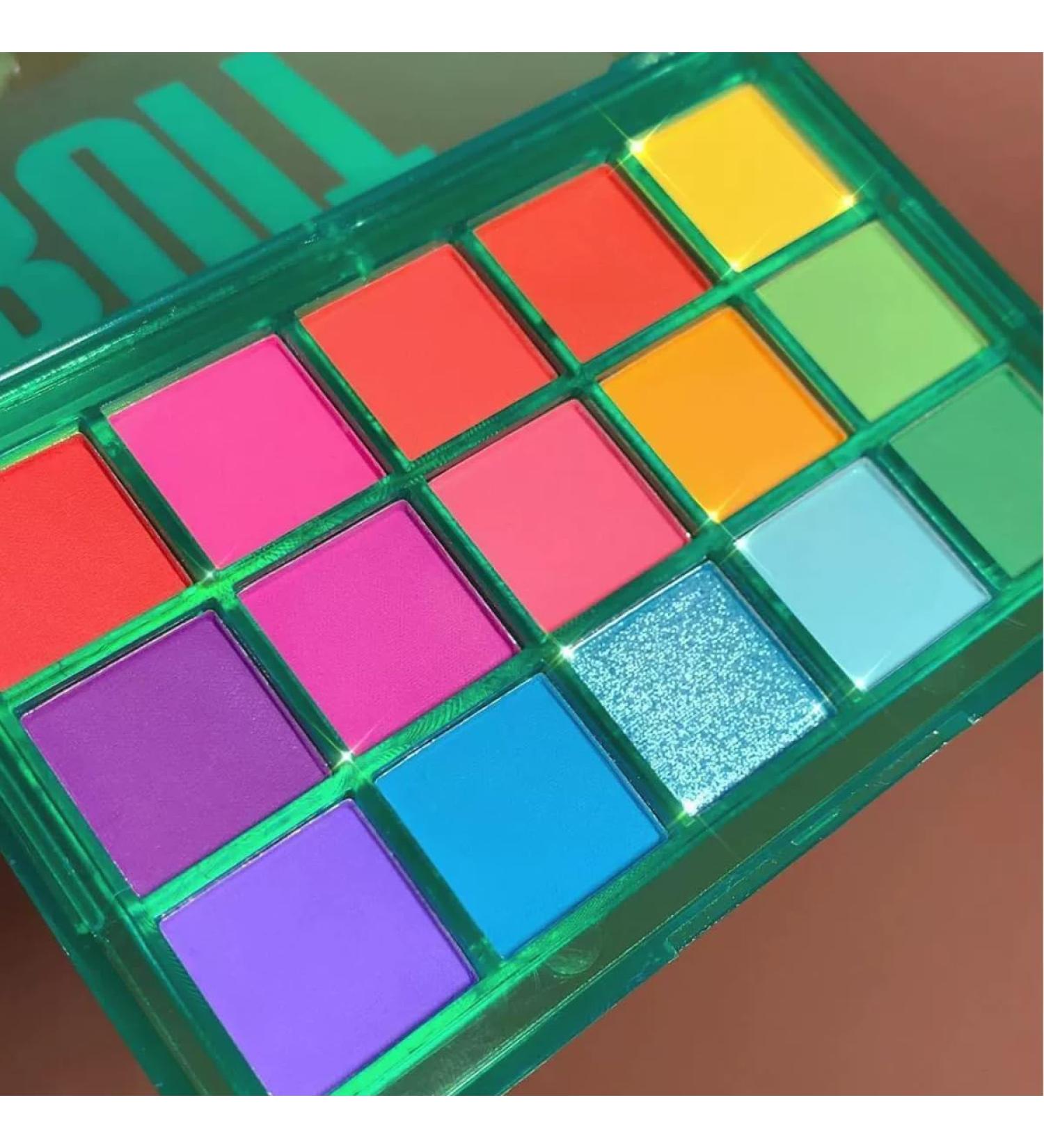 CARL Eyeshadow palette in 15 colors green blue purple matte shimmering colorful well pigmented green eyeshadow spring long lasting - Buy Online on GoSupps.com