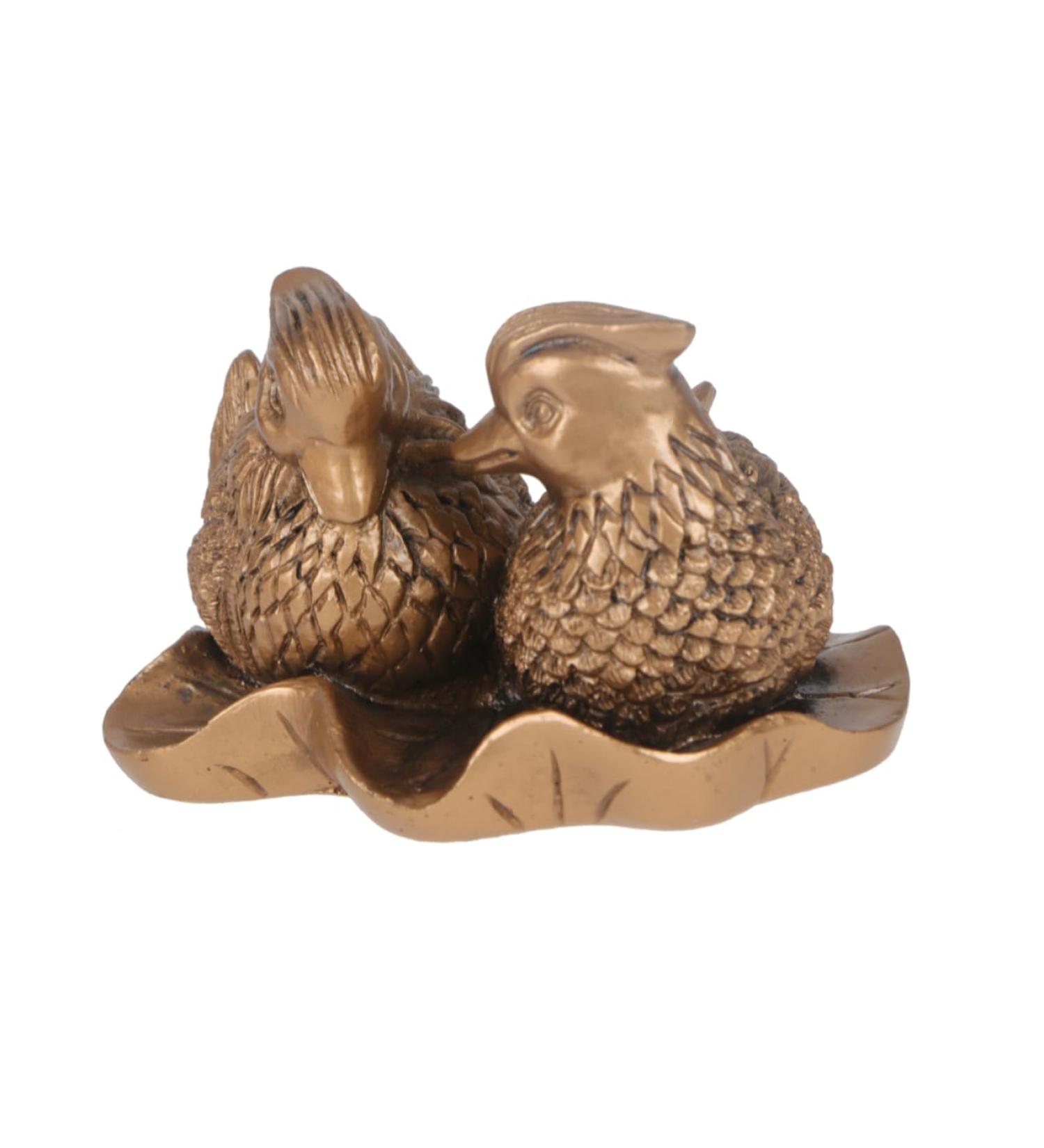 STOBAZA Bling Decor 1pc Mandarin Model Resin Mandarin Adorn Mandarin Ornament Retro Decor Makeup Earth Tones Number Two - Buy Online on GoSupps.com