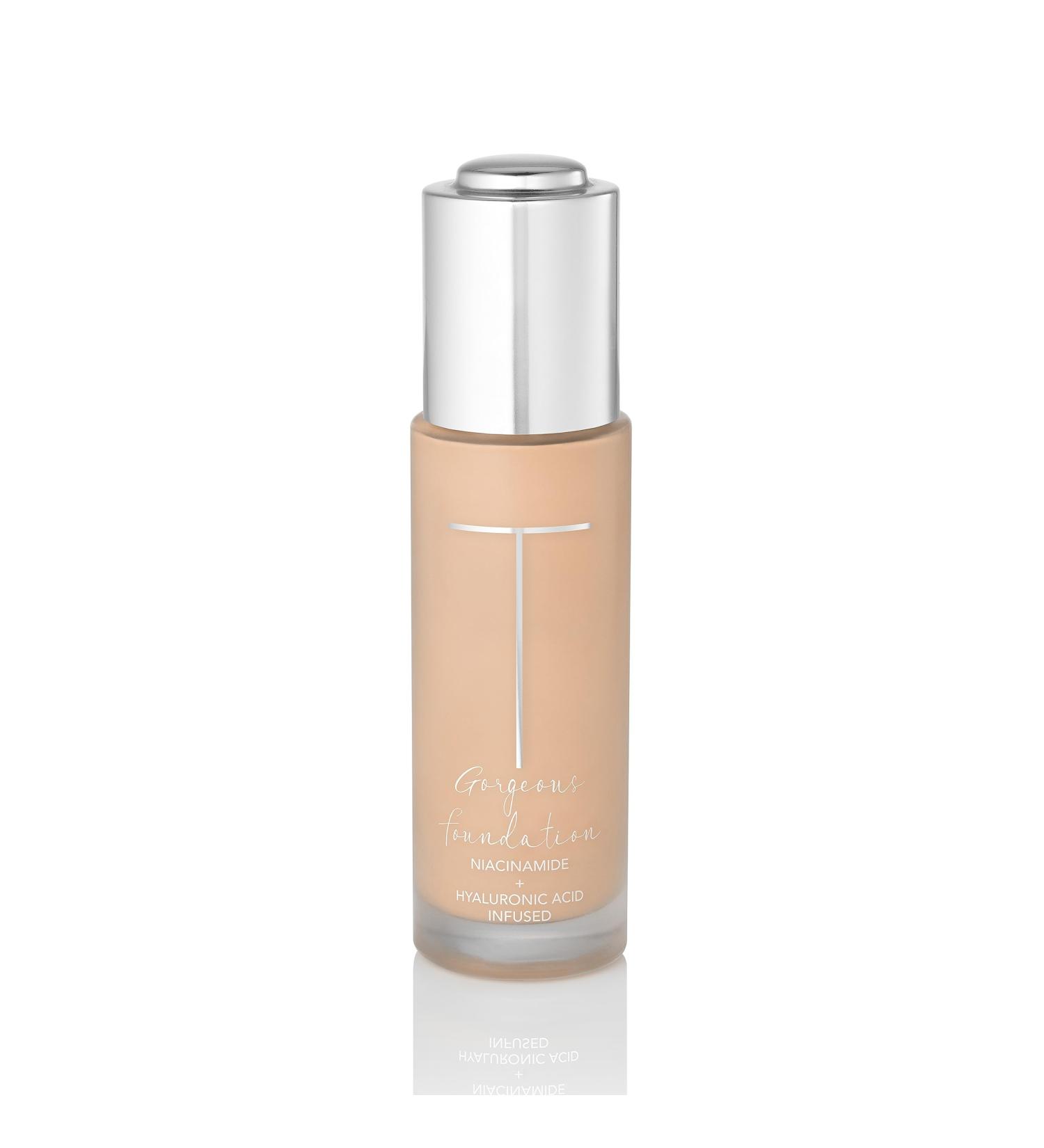Trish McEvoy Gorgeous Foundation 30ml - Light with Golden Undertones | Perfect for Light to Medium Skin | International Shipping - Buy Online on GoSupps.com