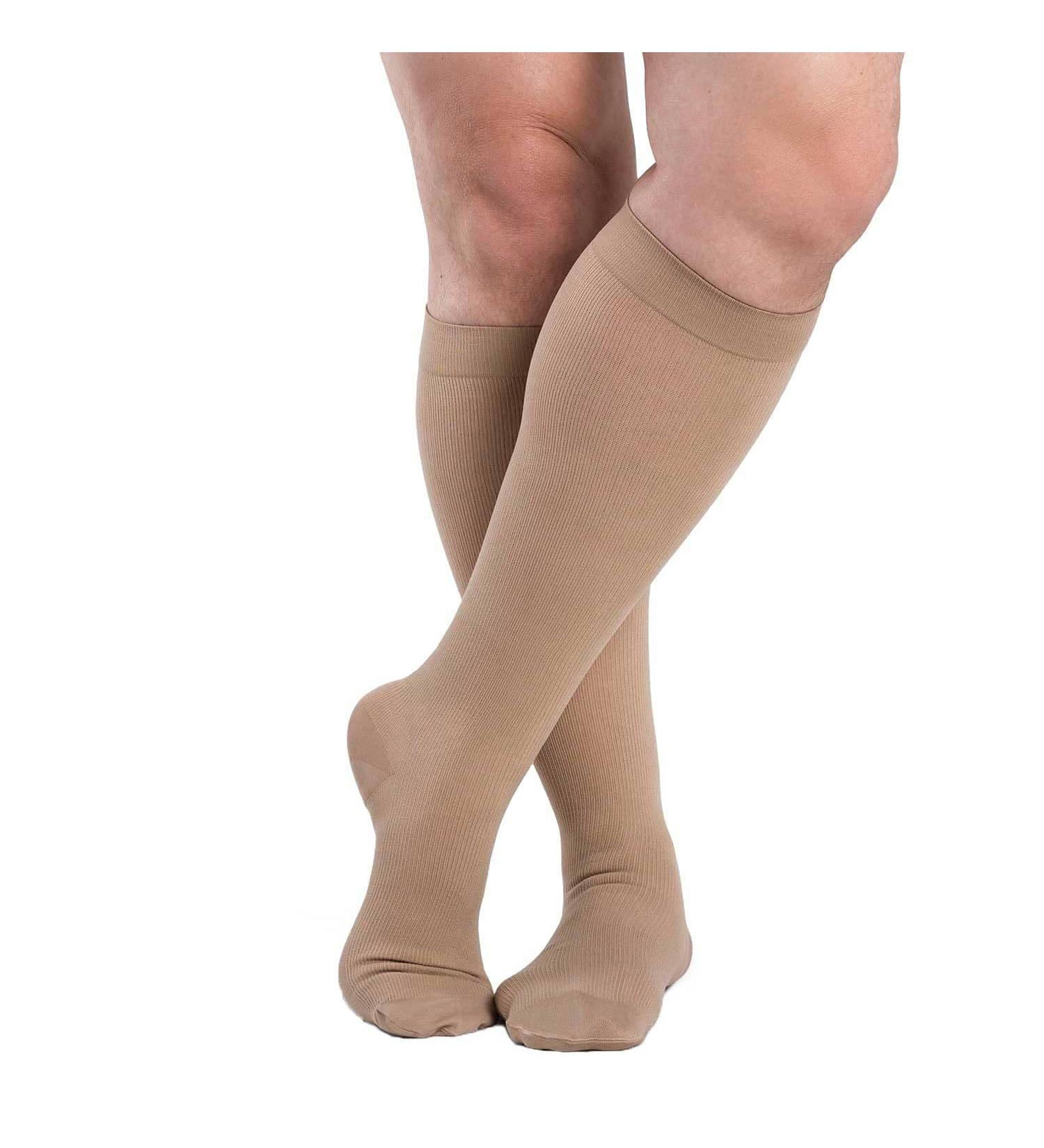 Sigvaris Dynaven 921 Men's Ribbed Closed Toe Knee Highs 15-20 mmHg - Short Crispa MS | International Shipping Available - Buy Online on GoSupps.com